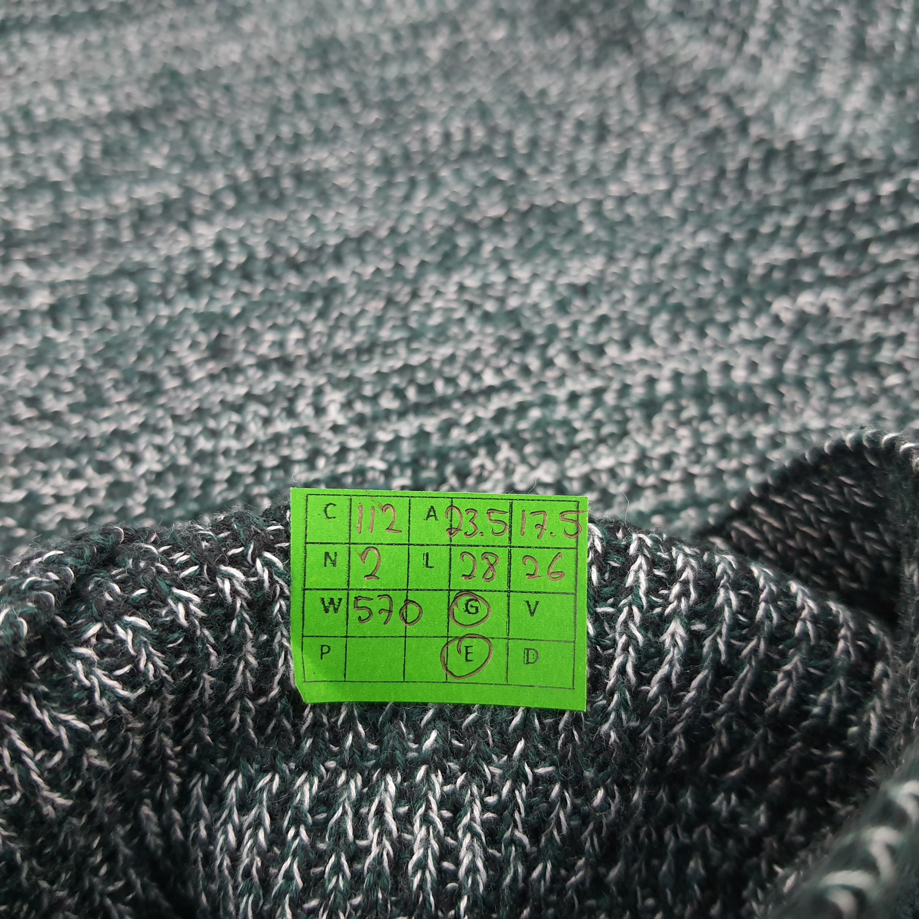 Japanese Brand Vintage H&M Knitted Winter Session Sweatshirt Size US L / EU 52-54 / 3 - 7 Thumbnail