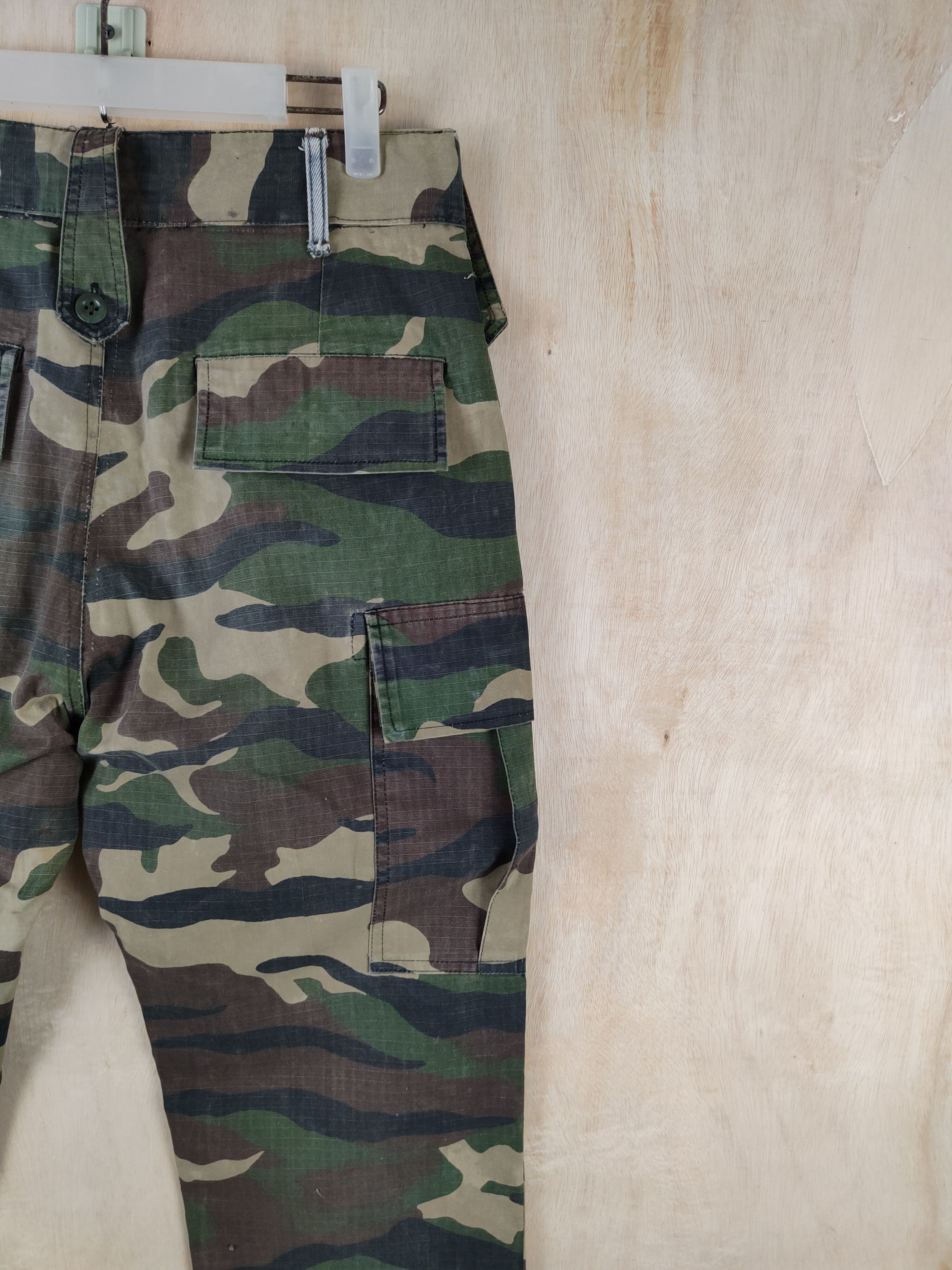 Japanese Brand Japanese Brand Camouflage Multipocket Cargo Pants #S2644 Size US 29 - 10 Thumbnail