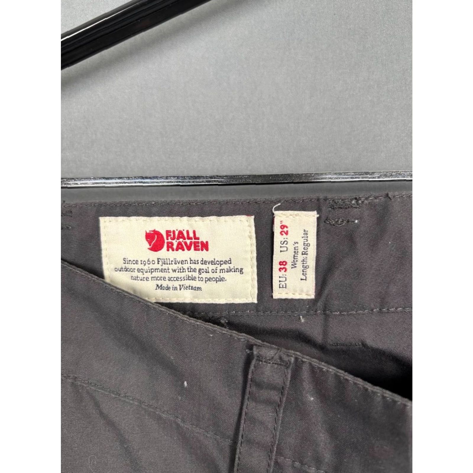 Vintage Fjallraven Womens Cargo Pants Size 38 Gray Polyester Straight Leg Belt Loop Size 26" / US 2 / IT 38 - 3 Thumbnail