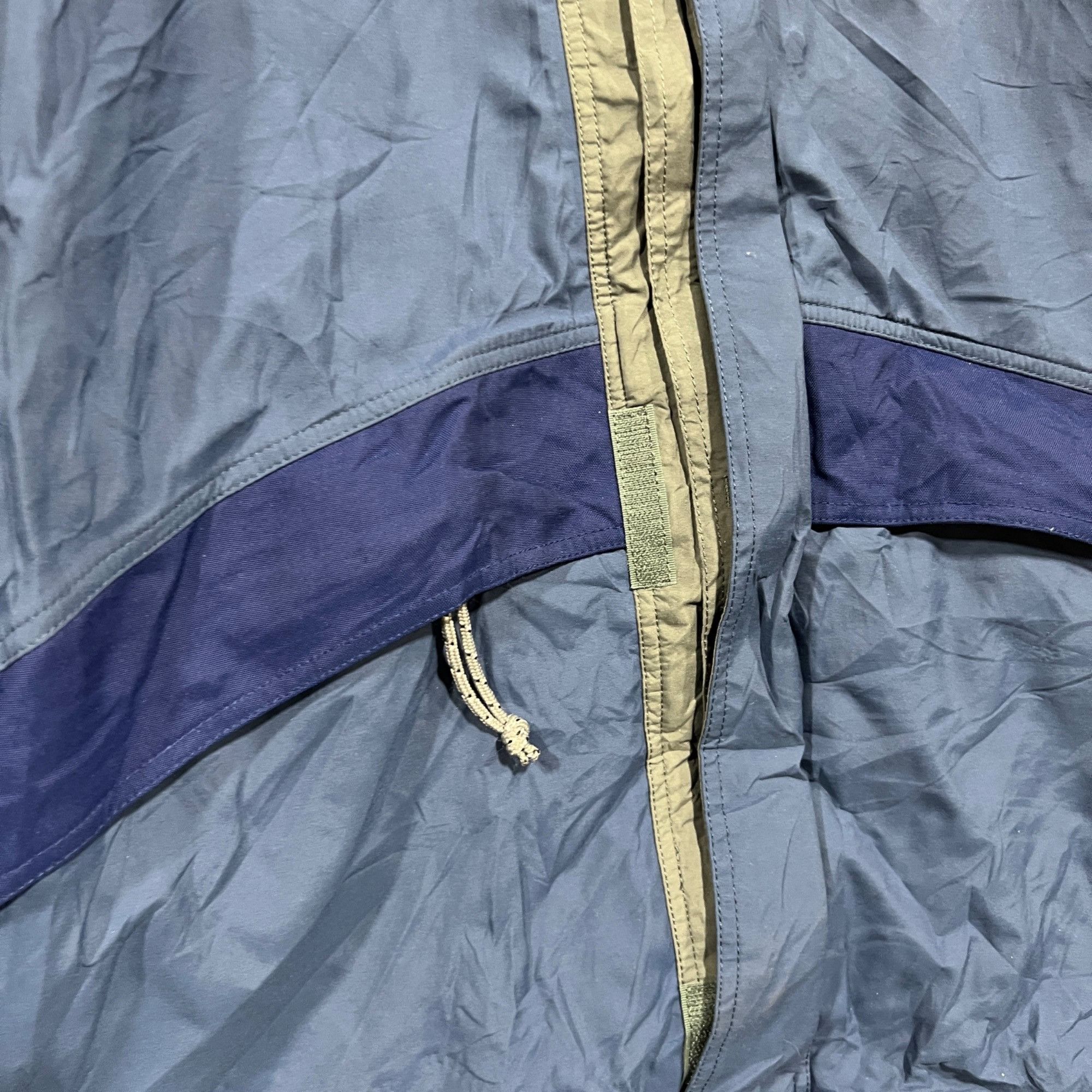 Patagonia Patagonia nylon windbreaker jacket size large Size US L / EU 52-54 / 3 - 5 Thumbnail