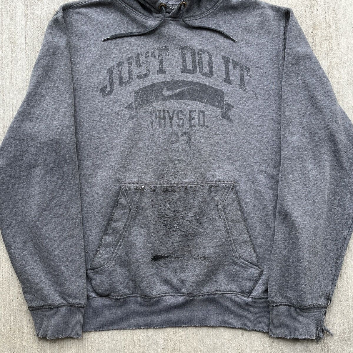 Nike × Unsound Rags × Vintage Crazy Vintage Nike Hoodie Thrashed Size US L / EU 52-54 / 3 - 4 Thumbnail