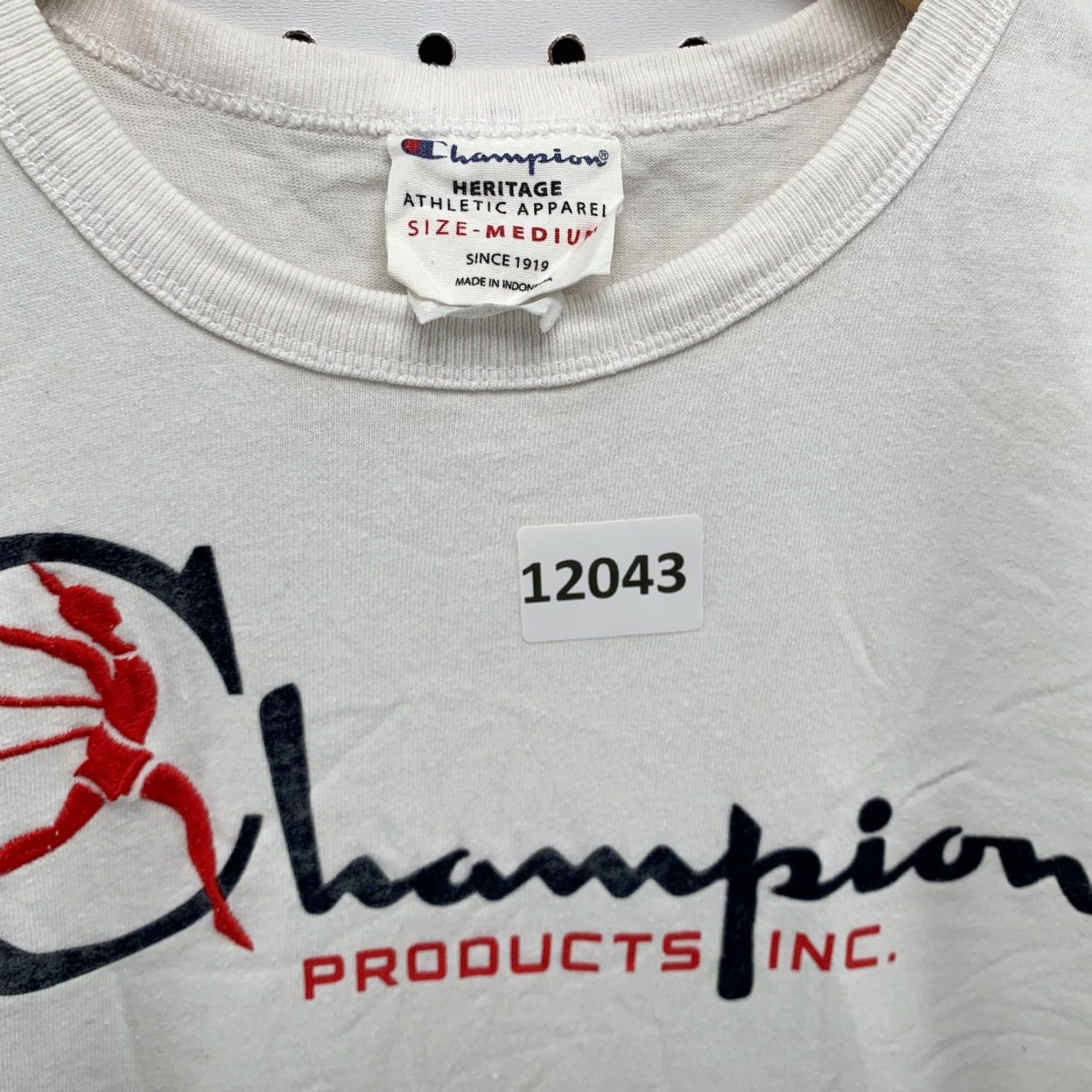 Champion VINTAGE Champion Heritage Shirt Mens Medium White Spell Out Retro Logo Short Sleeve Size US M / EU 48-50 / 2 - 7 Thumbnail