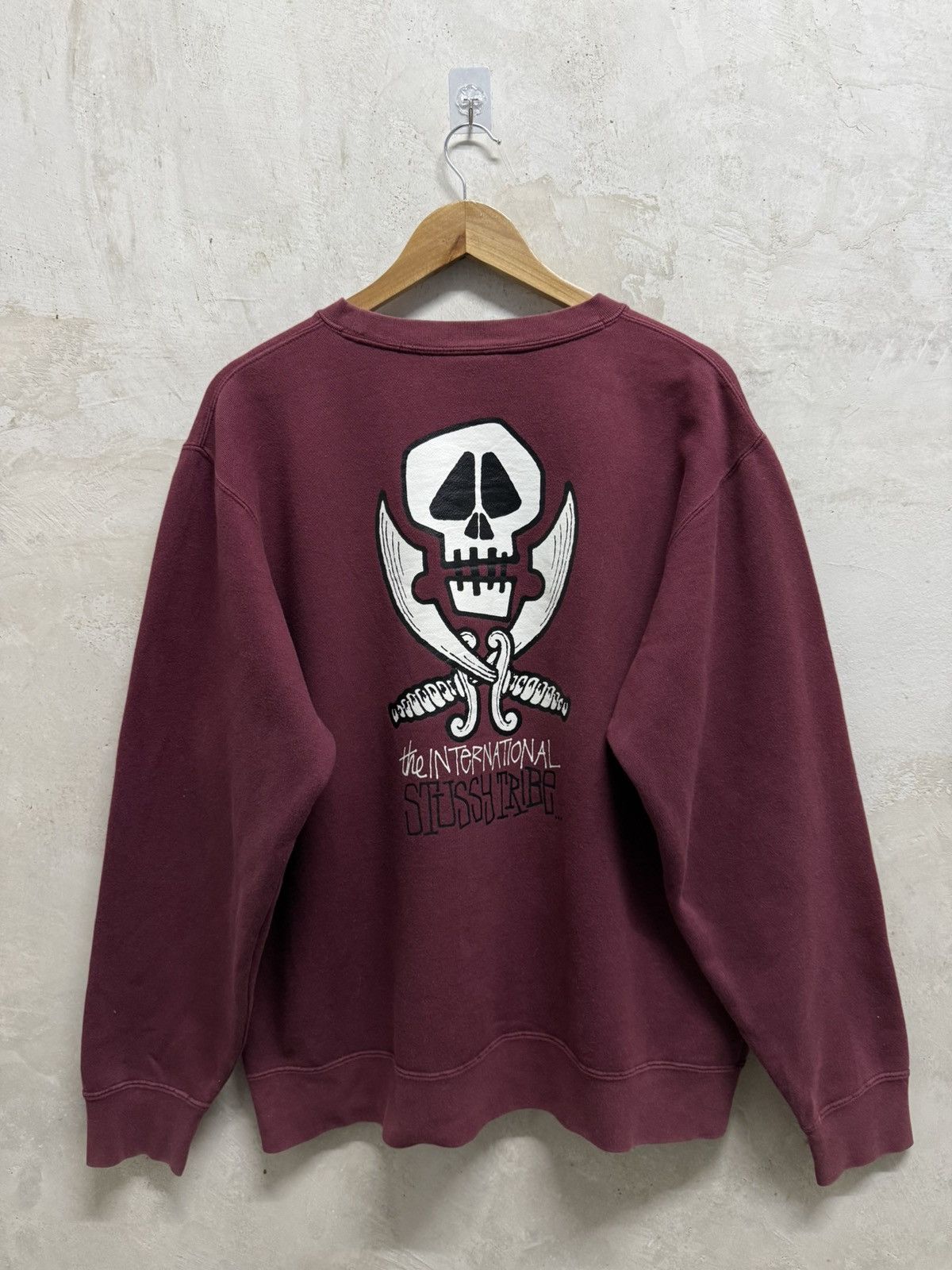 Stussy 2000s Stussy Tribe Skull Sweatshirt Size US L / EU 52-54 / 3 - 1 Thumbnail