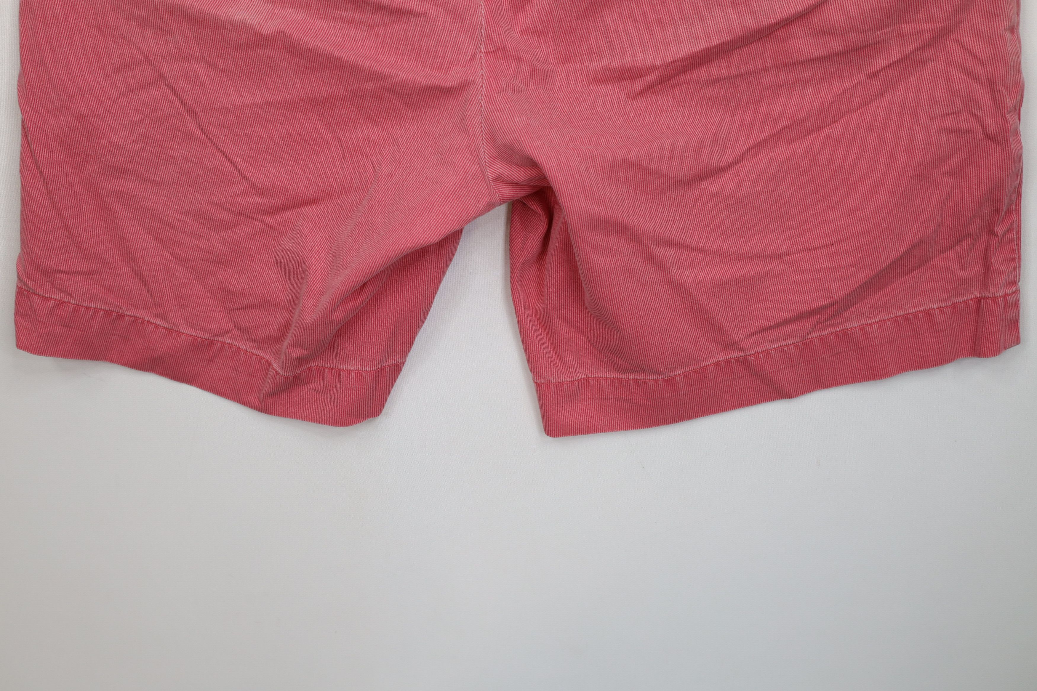 Vineyard Vines Vineyard Vines Ribbed Micro Corduroy Chino Shorts Red Size US 34 / EU 50 - 13 Thumbnail