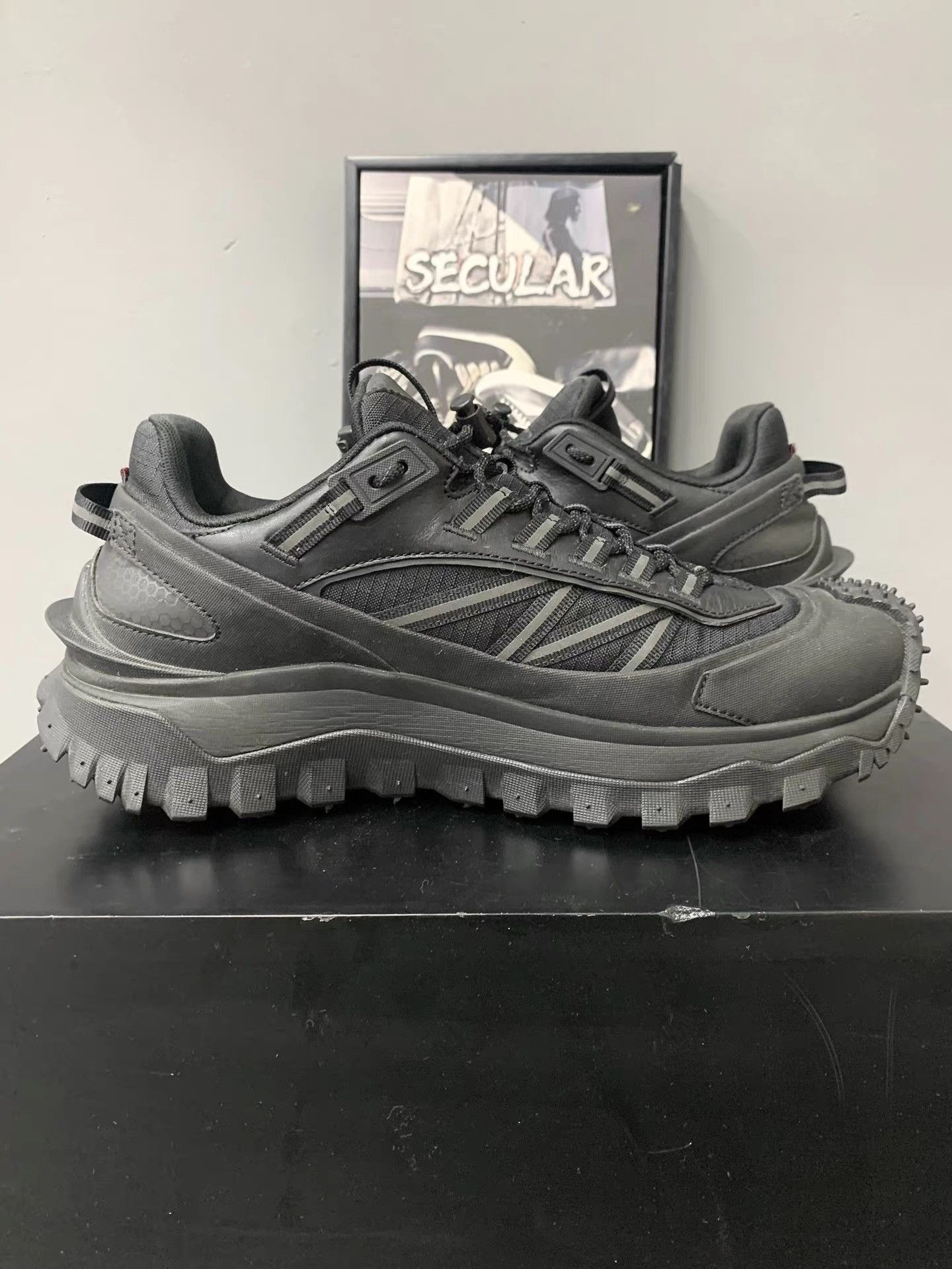 Moncler Moncler Black Tire Dad Sneakers K34 Size US 11 / EU 44 - 5 Thumbnail