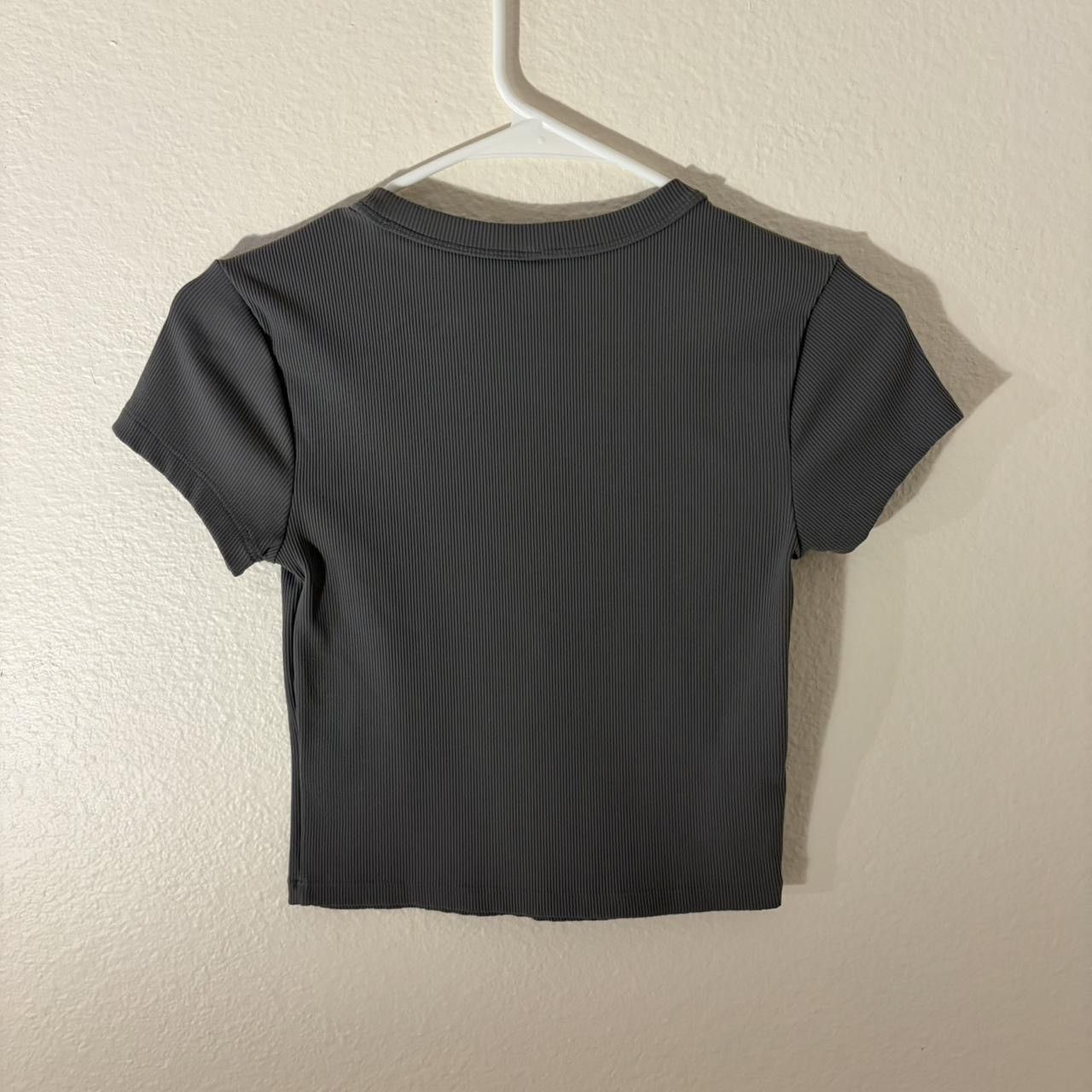 BP. BP dark grey baby tee Size S / US 4 / IT 40 - 2 Thumbnail