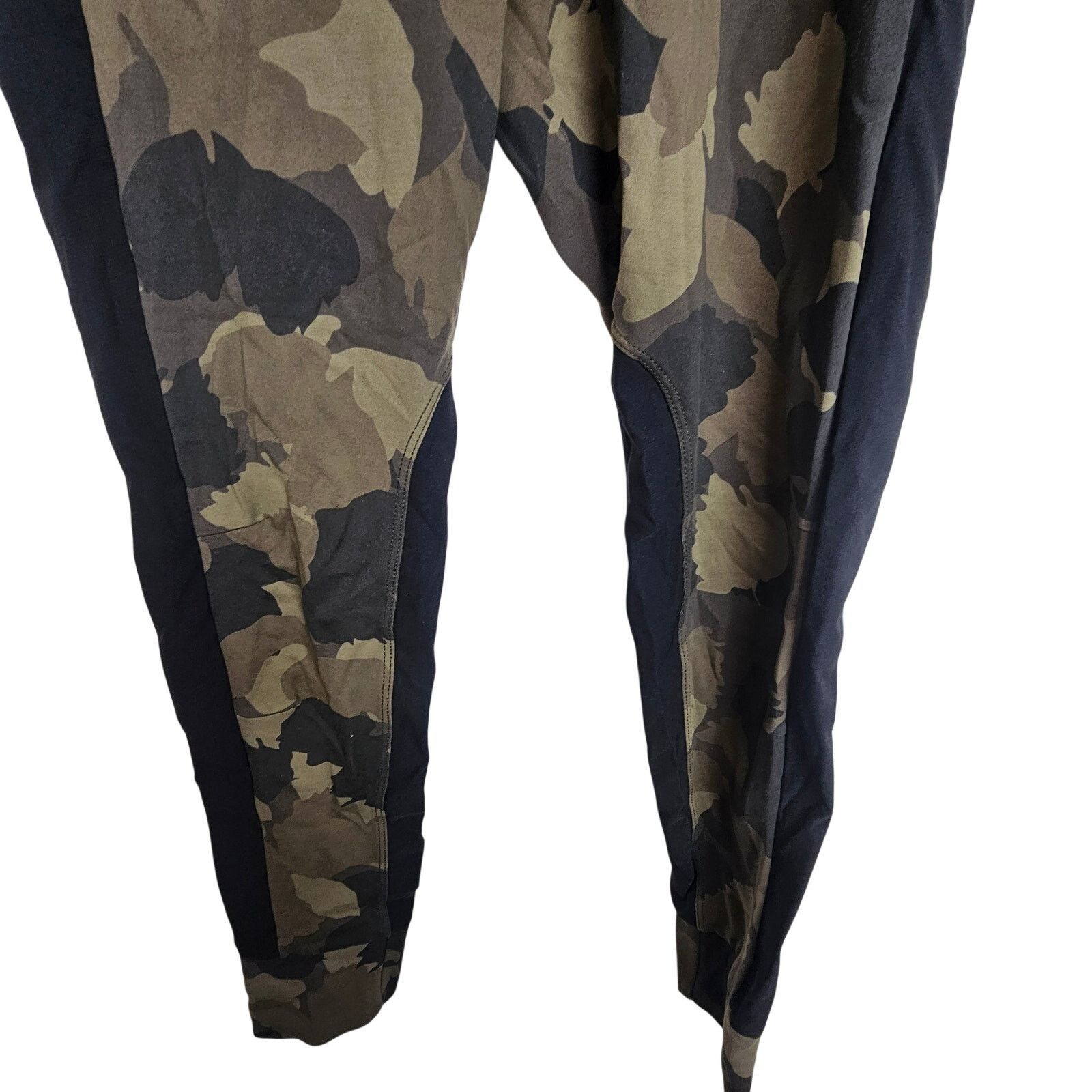 Athleta Athleta Womens Green Camo Print Jogger Leggings S Gorpcore Size 27" / US 4 / IT 40 - 3 Thumbnail