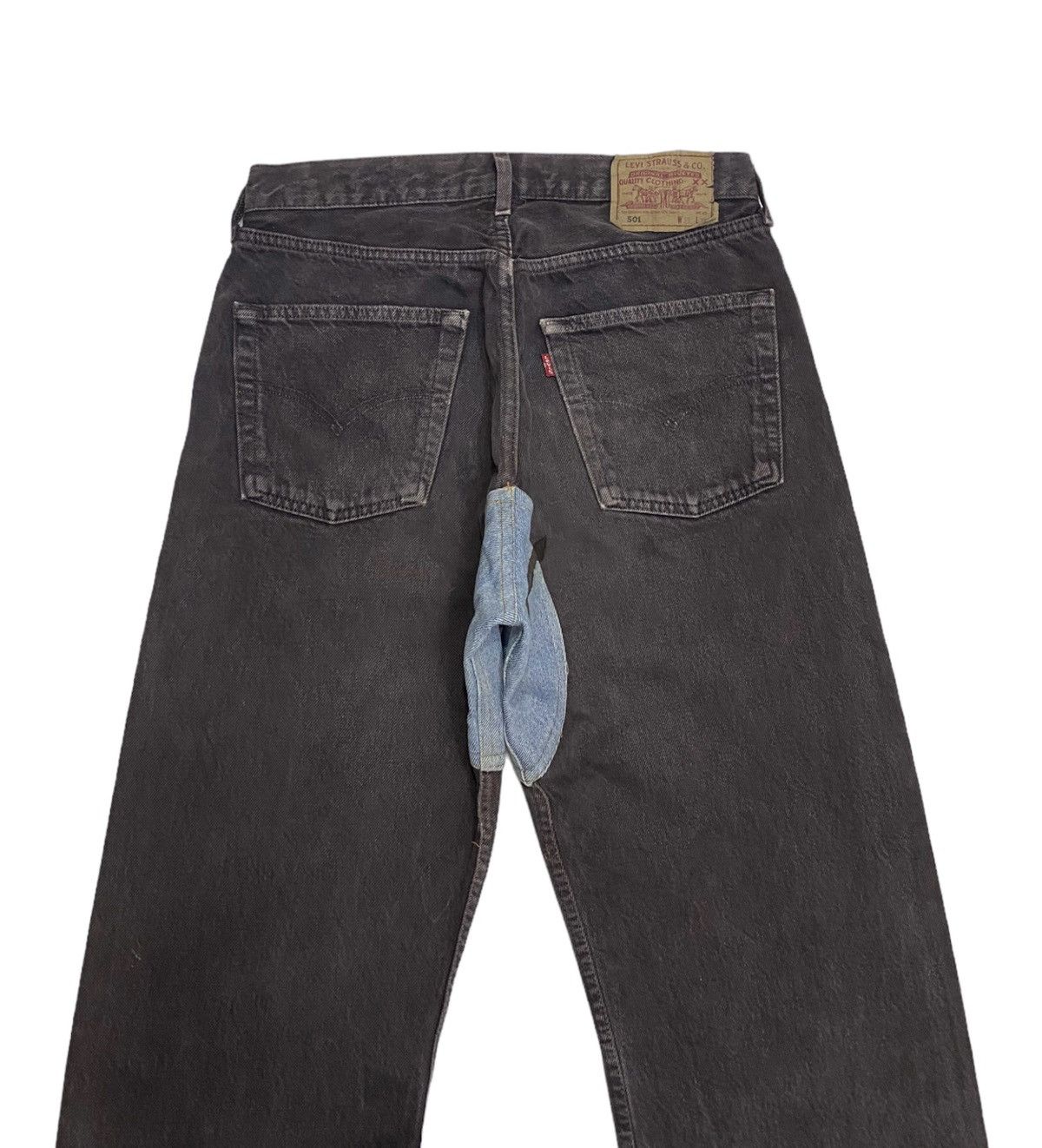 Levi's × Vintage LEVIS 501 MADE IN SPAIN FADED BLACK RELEASE HEM BAGGY JEANS Size US 30 / EU 46 - 4 Thumbnail