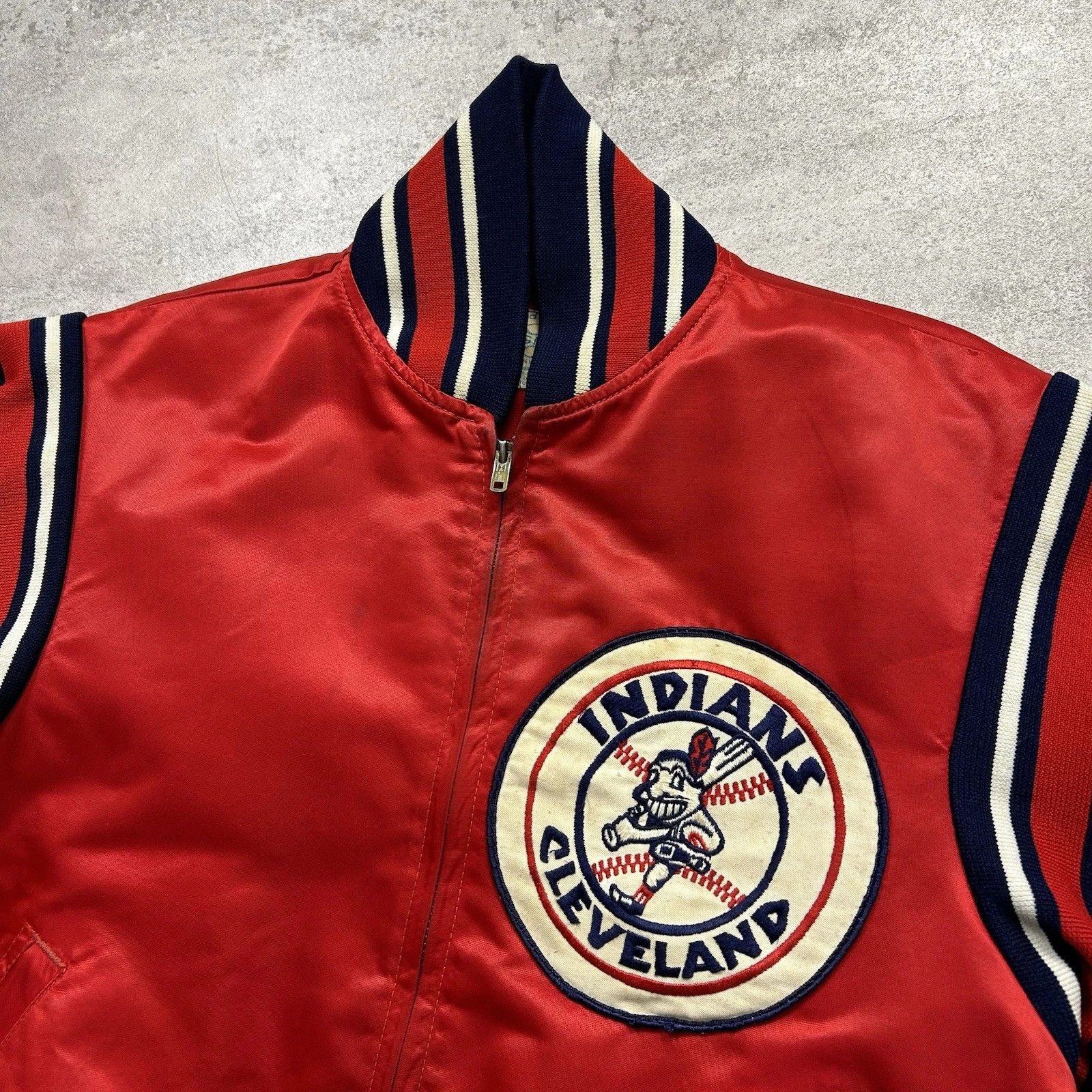 MLB × Vintage RARE CLEVELAND INDIANS SCOTT AND COMPANY SATIN JACKET RED Size US M / EU 48-50 / 2 - 2 Thumbnail