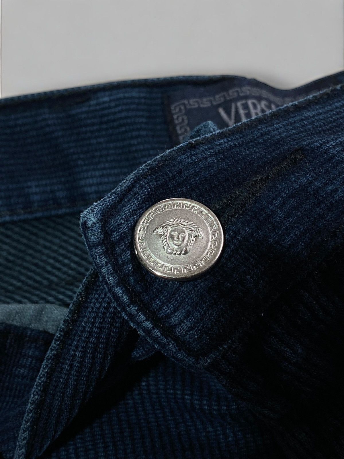 Versace 🔥 VERSACE JEANS SIGNATURE MEDUSA LOGO MADE IN ITALY 90s Size US 34 / EU 50 - 14 Thumbnail