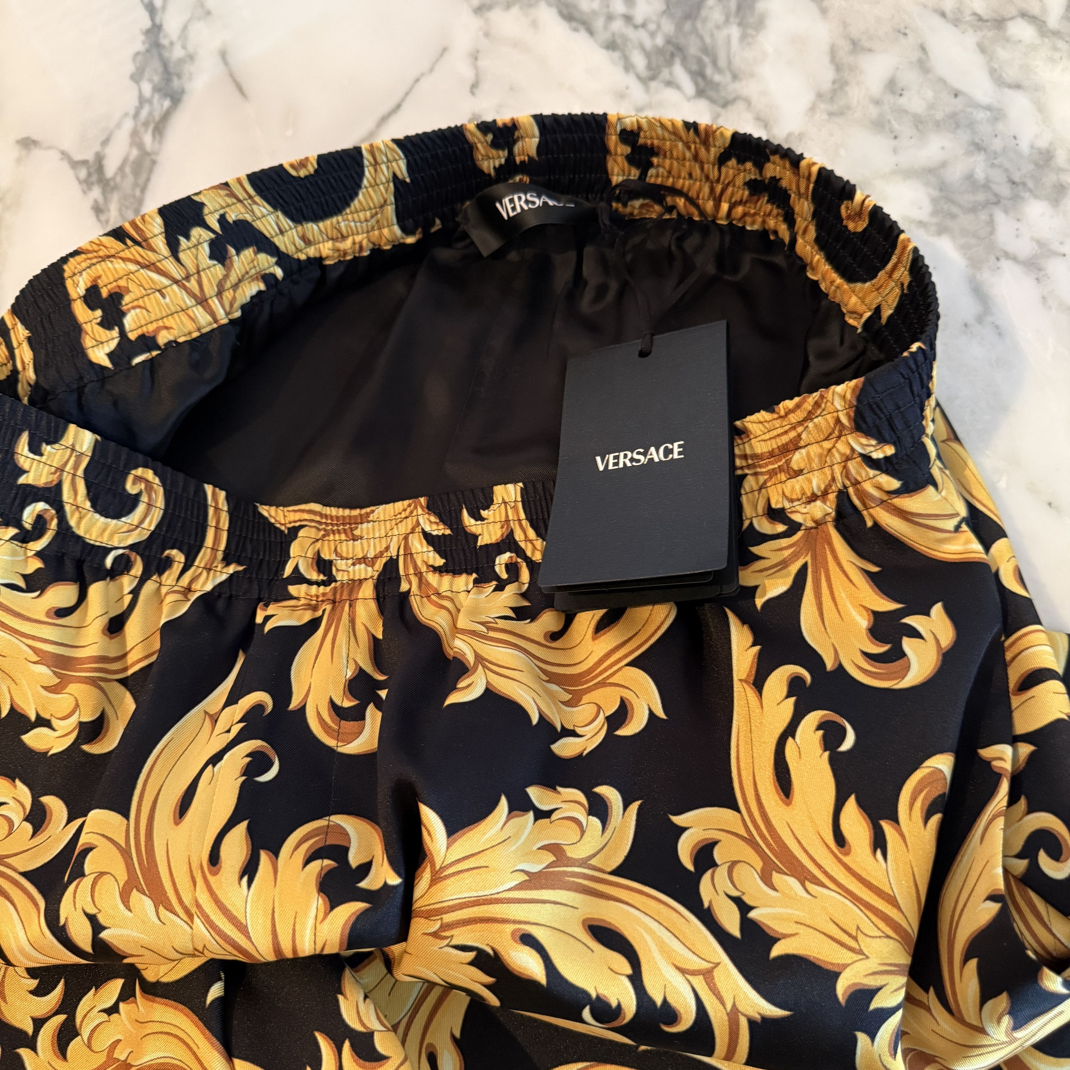 Versace Versace Men's Baroque Shorts Black Gold Print Shorts IT 52 Size US 34 / EU 50 - 14 Thumbnail