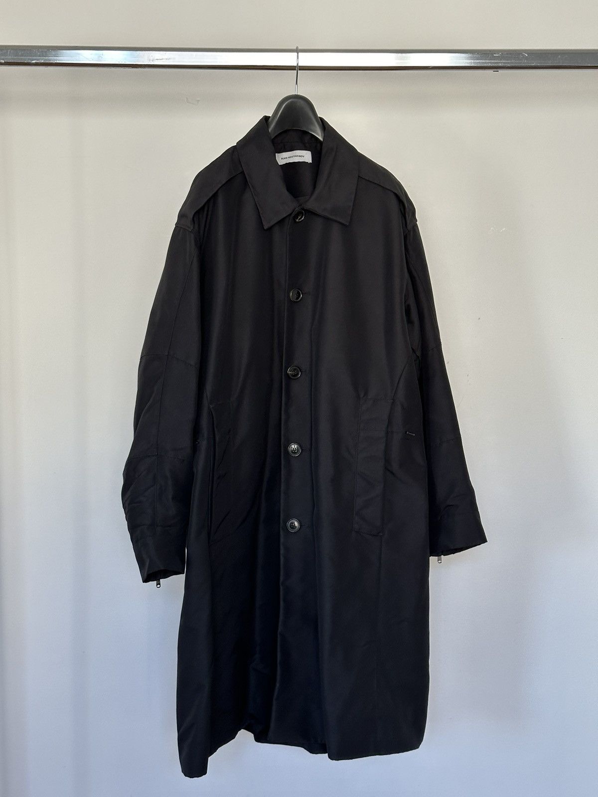 image of Kiko Kostadinov 19Ss Cocoon Fire Coat in Black, Men's (Size Medium)