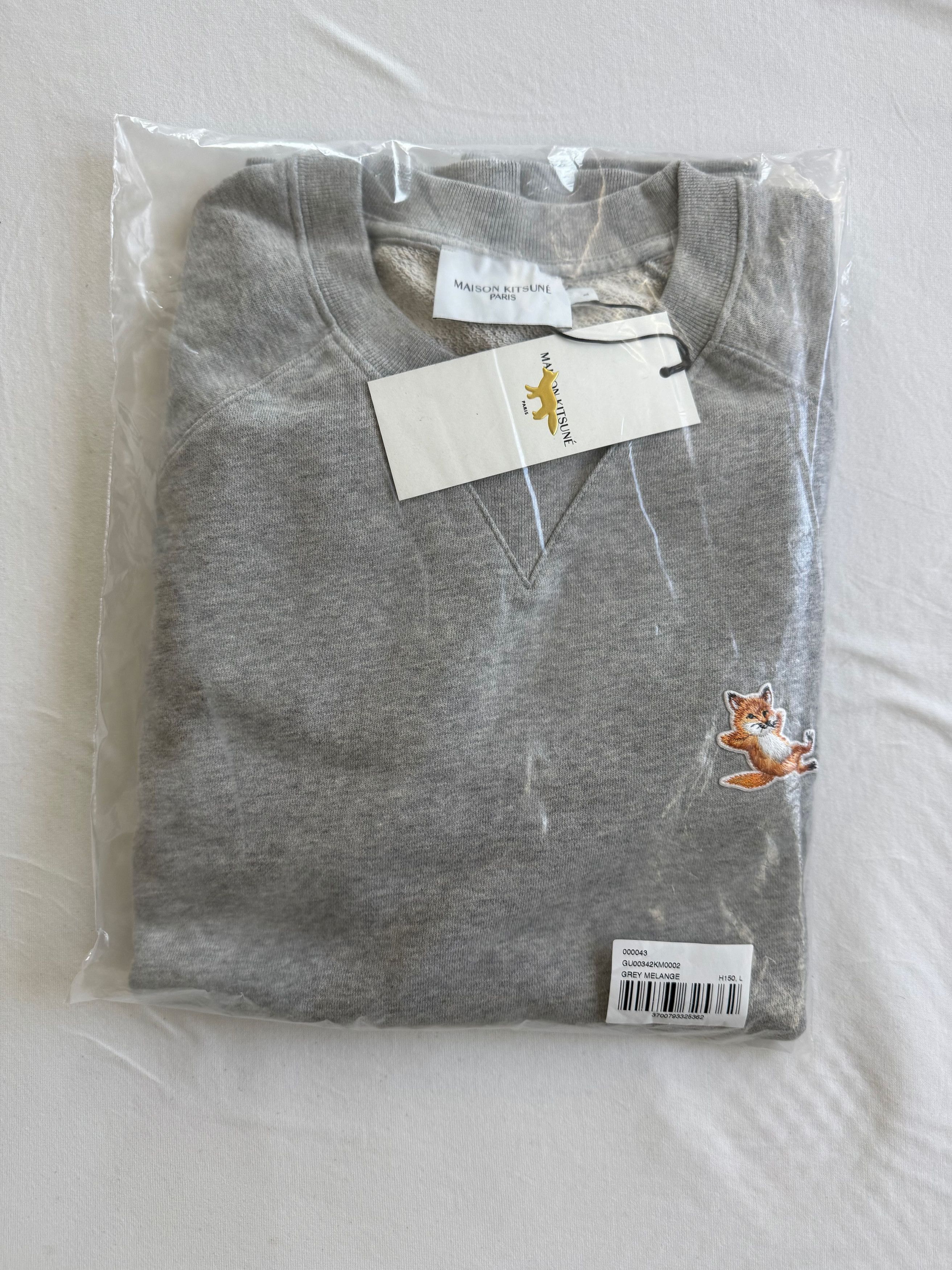 Maison Kitsune Chillax Fox Patch Classic Cotton Fleece Sweatshirt Size US L / EU 52-54 / 3 - 2 Thumbnail