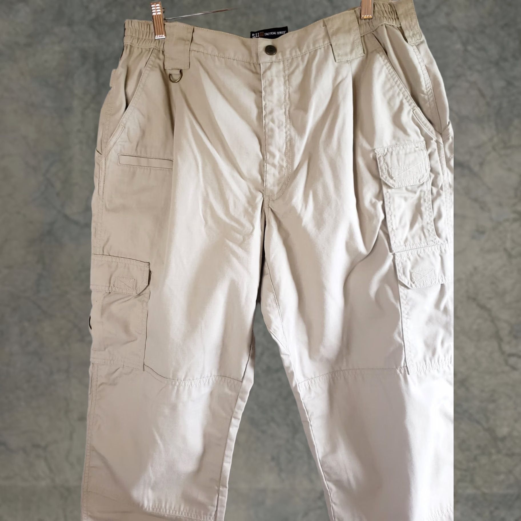 Vintage 5.11 Tactical Pants Mens 36X32 Tan Khaki Cargo Pockets Polyester Cotton Blend Size US 36 / EU 52 - 1 Thumbnail