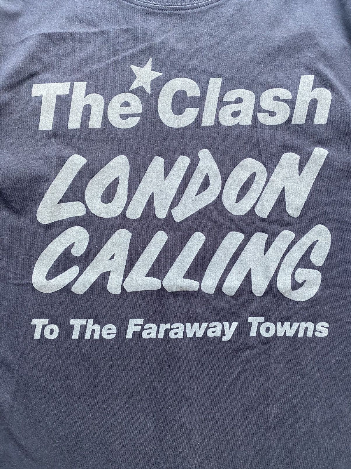 Band Tees THE CLASH LONDON CALLING Size US L / EU 52-54 / 3 - 2 Thumbnail