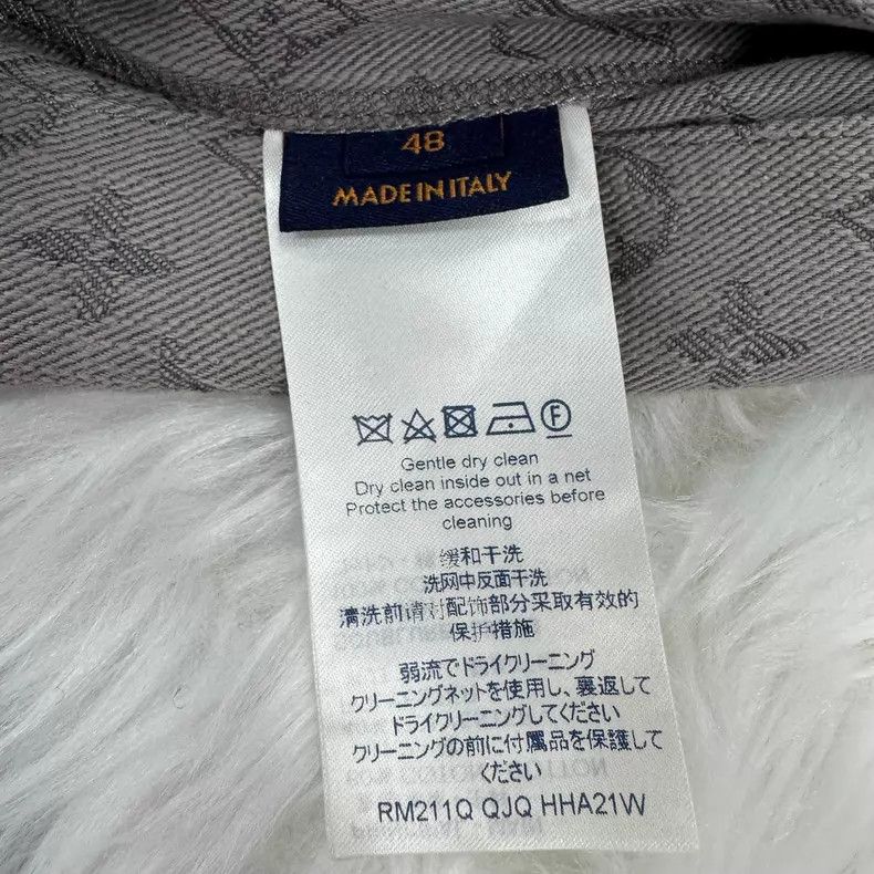 Louis Vuitton Louis Vuitton Grey Logo full-print single-breasted casual Size US M / EU 48-50 / 2 - 8 Thumbnail