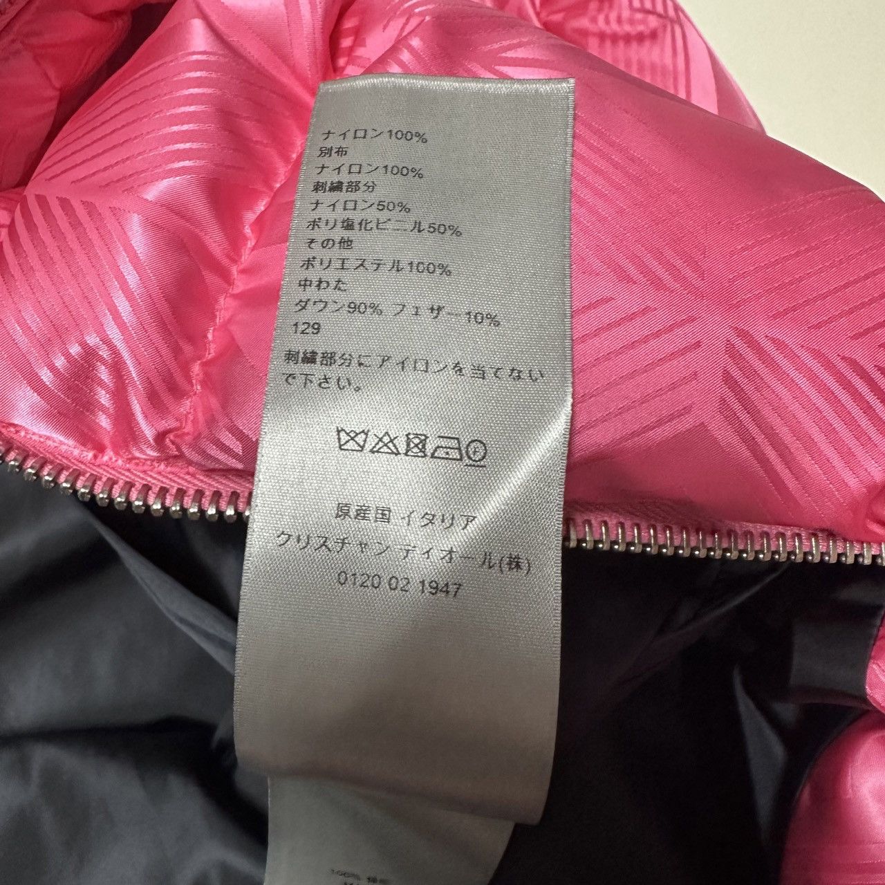 Dior Christian Dior CD 48 M Medium oblique puffer jacket pink Size US M / EU 48-50 / 2 - 18 Thumbnail