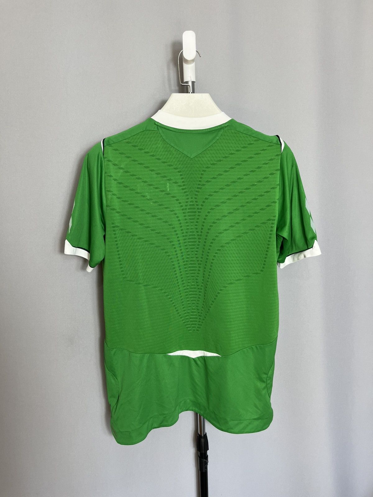 Umbro Northern Ireland 2008 2010 Home football Umbro shirt jersey Size US M / EU 48-50 / 2 - 6 Thumbnail