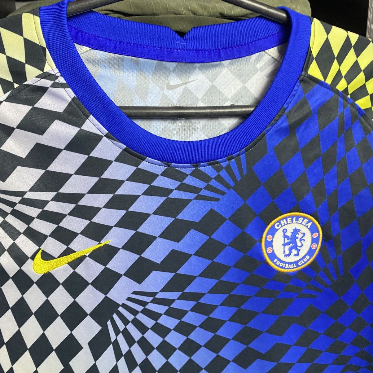 Nike Mens Nike FC Chelsea Rare Graphic soccer jersey size L Size US L / EU 52-54 / 3 - 3 Thumbnail