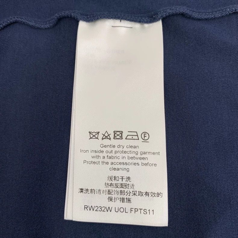 Louis Vuitton Louis Vuitton Dark blue logo monogrammed cotton crewneck T Size L / US 10 / IT 46 - 6 Thumbnail