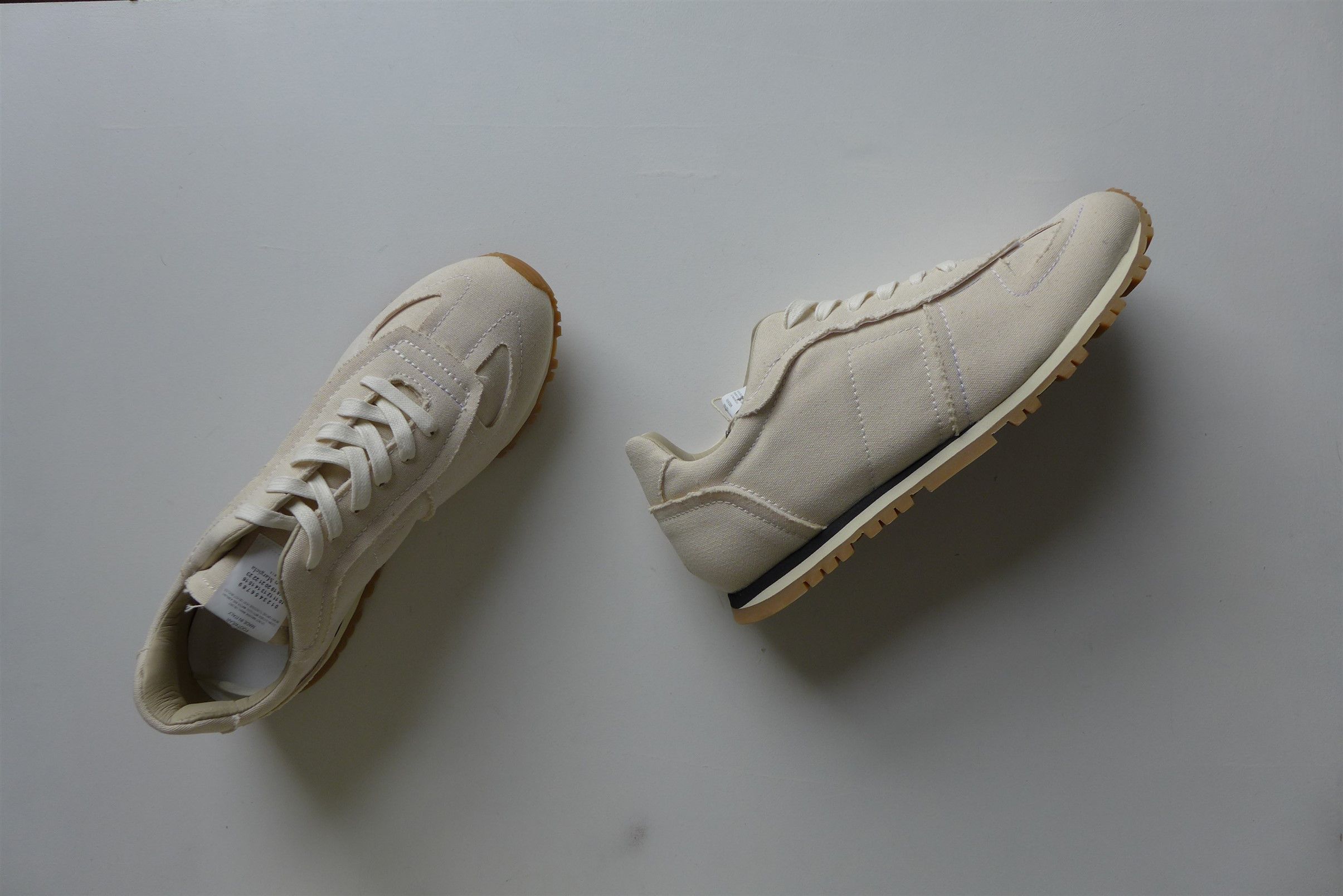 Maison Margiela n/a Margiela Ecru Runner Sneakers Size US 11 / EU 44 - 7 Thumbnail