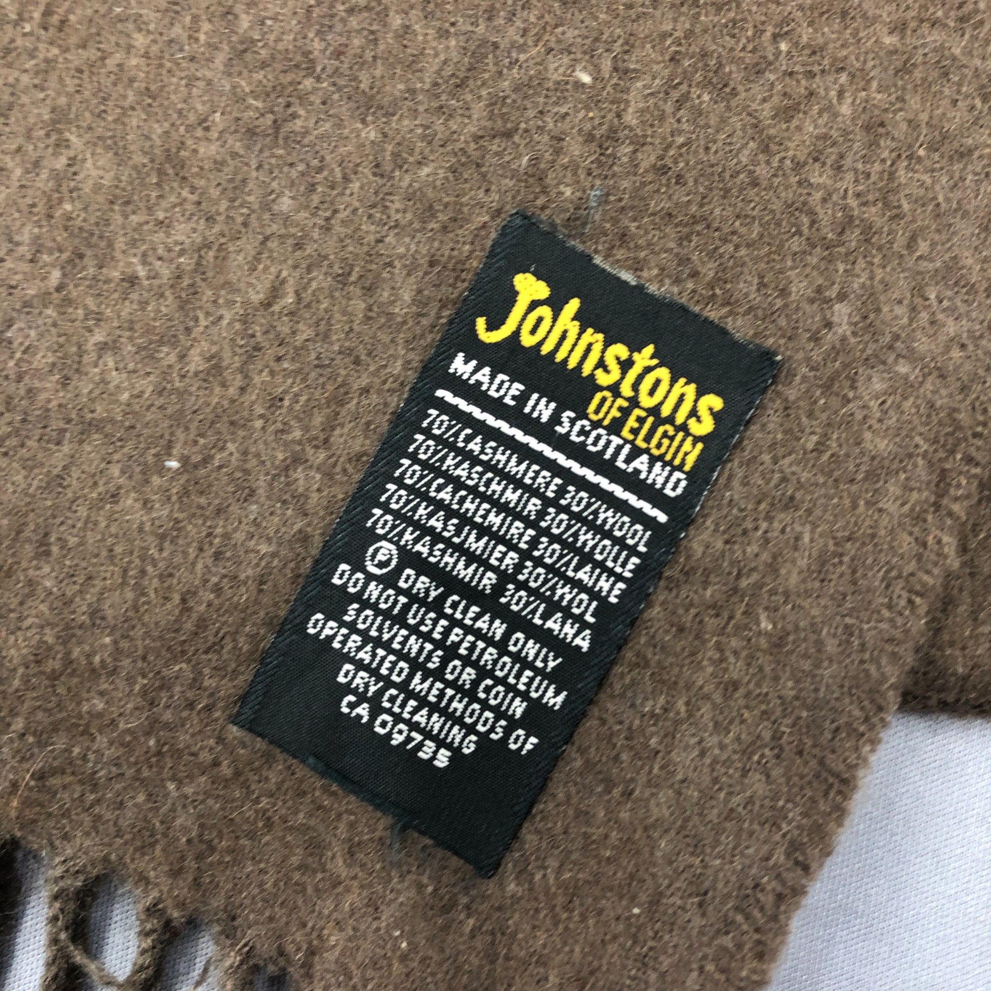 Johnstons Of Elgin Vintage Johnstons Scarf Muffler Wool Fringe Scarves Size ONE SIZE - 4 Thumbnail