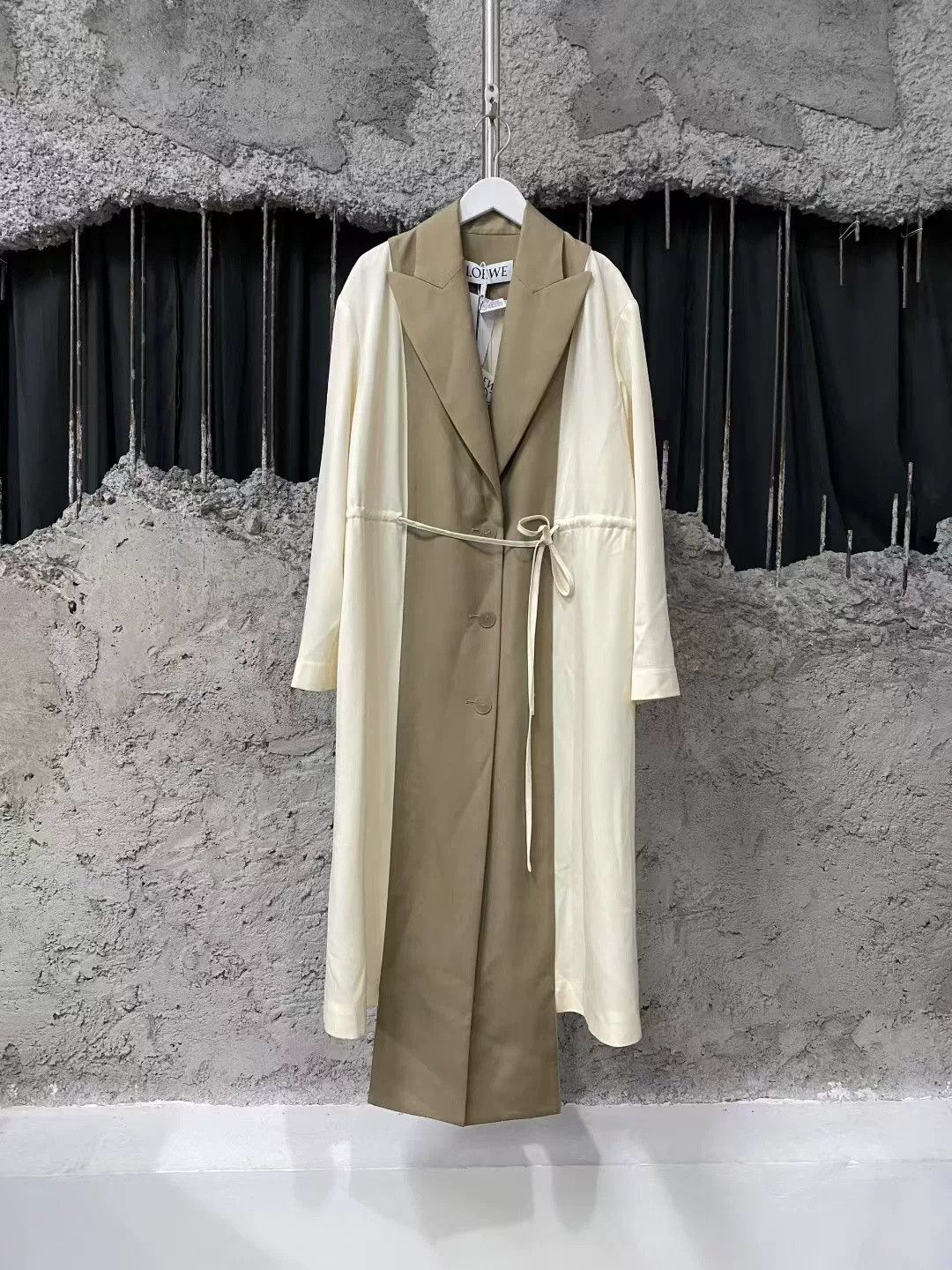 Loewe Loewe White Brown Colorblock Long Trench Coat Size US 7 / EU 40 - 1 Thumbnail