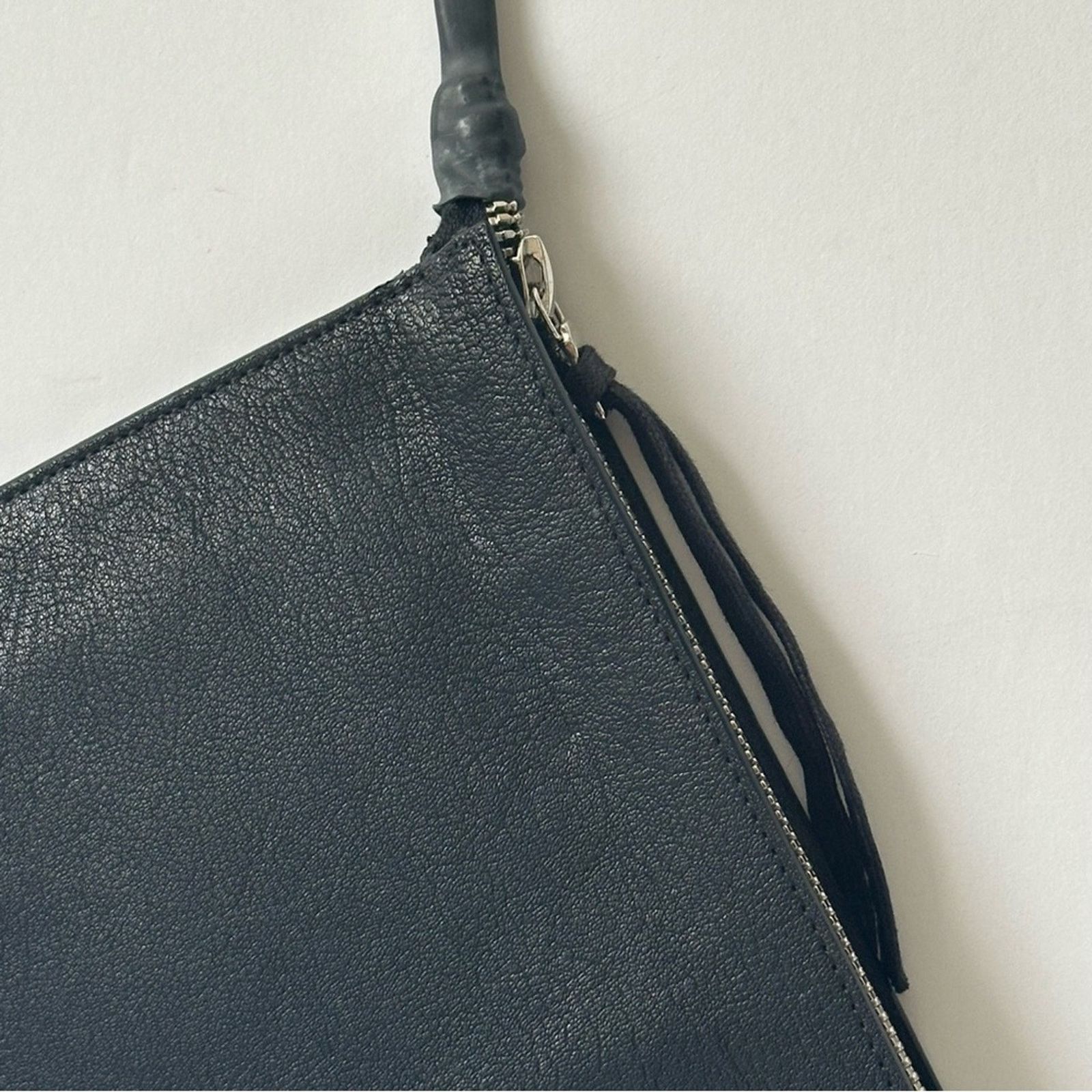 11 By Boris Bidjan Saberi Zip-Around Large Wallet Pouch Black Grained Leather Bag Size ONE SIZE - 11 Thumbnail