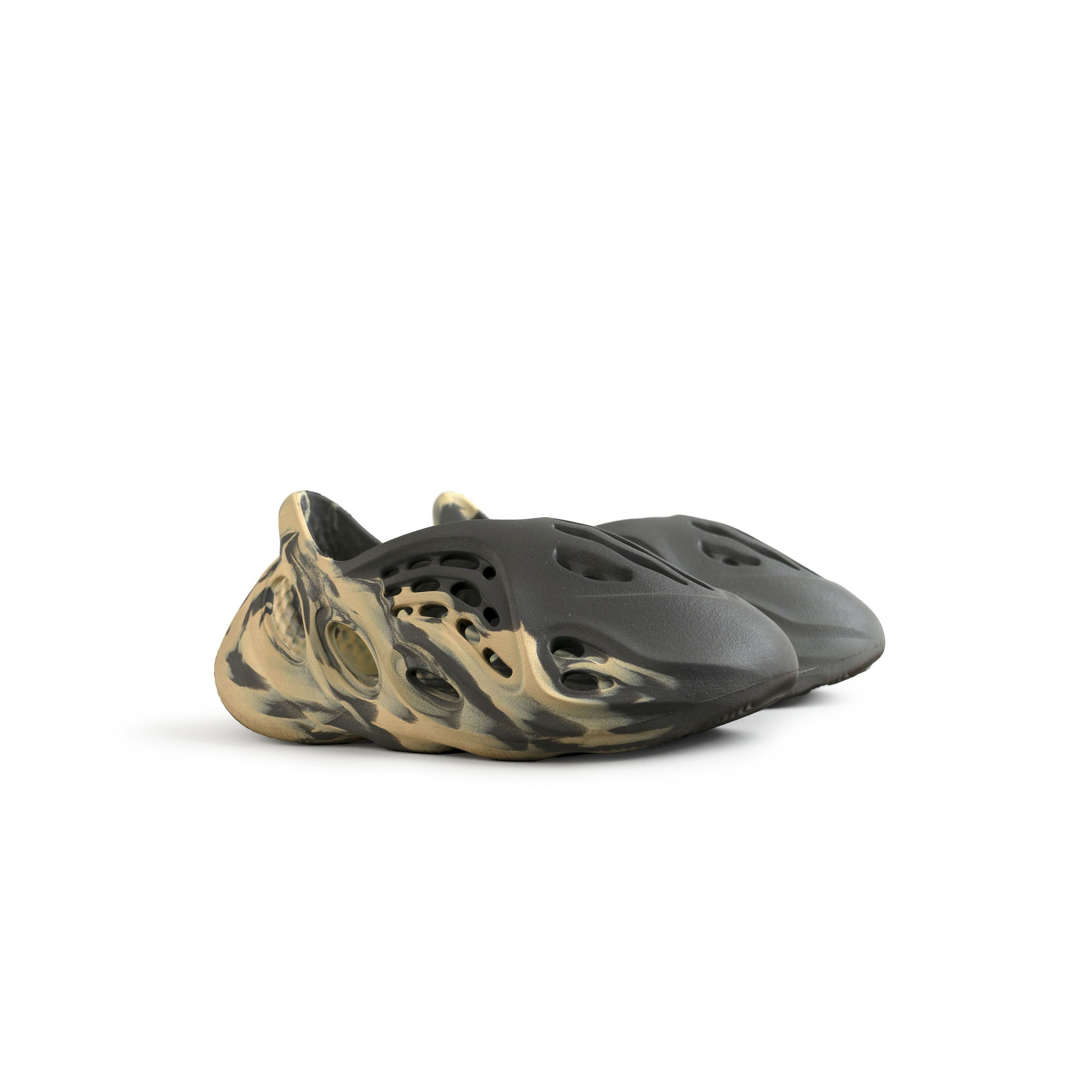 Adidas Yeezy Adidas Foam Runner MXT Moon Grey Size 5 Mens Size US 5 / EU 37 - 2 Thumbnail