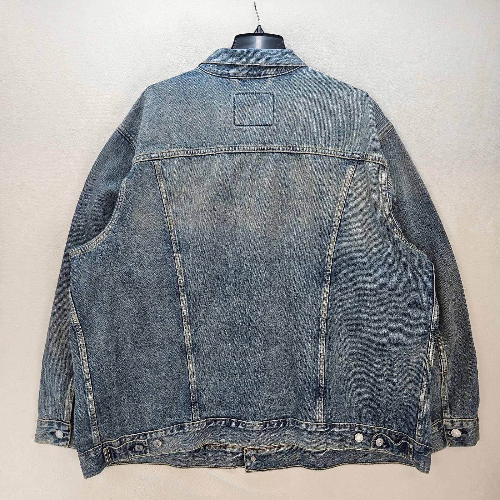 Levi's LEVI'S MEN'S XXL RELAXED FIT TYPE III TRUCKER JACKET Size US XXL / EU 58 / 5 - 6 Thumbnail