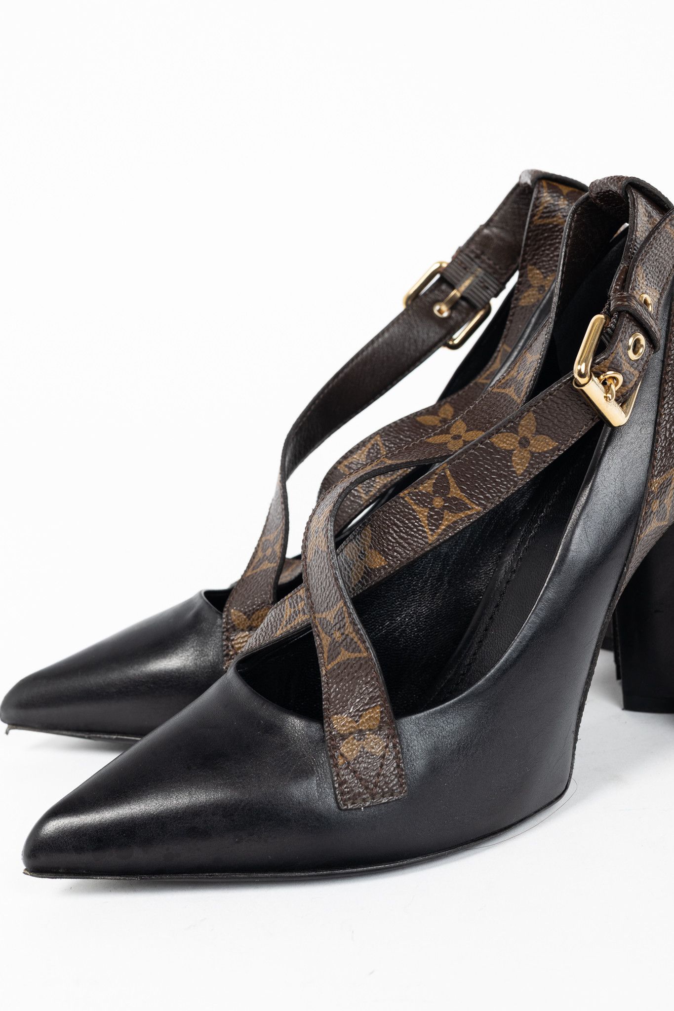 Louis Vuitton Louis Vuitton Matchmake Leather & Monogram Crossover Pumps Size US 8 / IT 38 - 7 Thumbnail