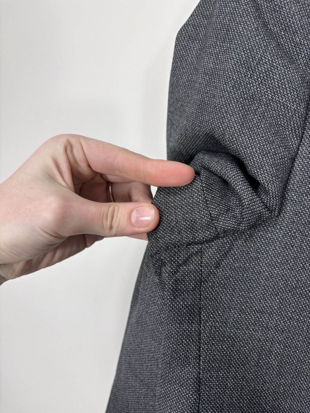 Hugo Boss Hugo Boss Men’s Grey Drago Super 120 Wool Blazer Jacket Size 38R - 24 Thumbnail
