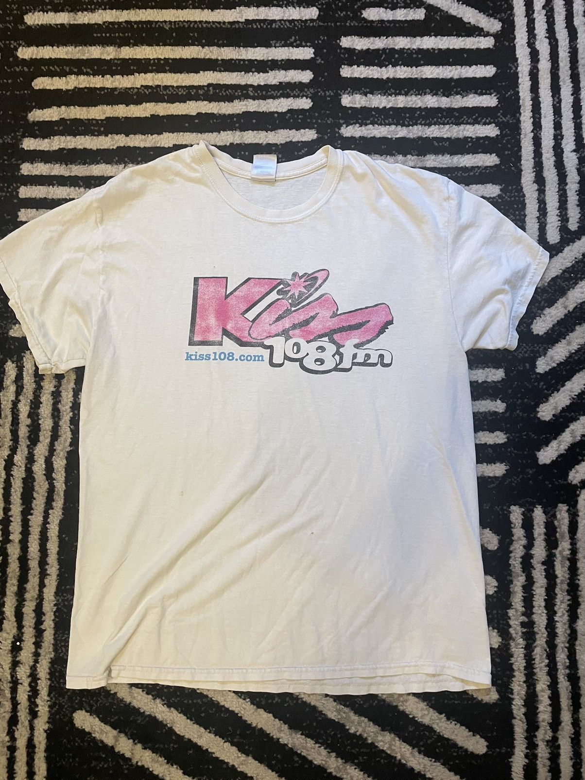 Vintage Kiss108 Vintage Tee Size US L / EU 52-54 / 3 - 1 Thumbnail