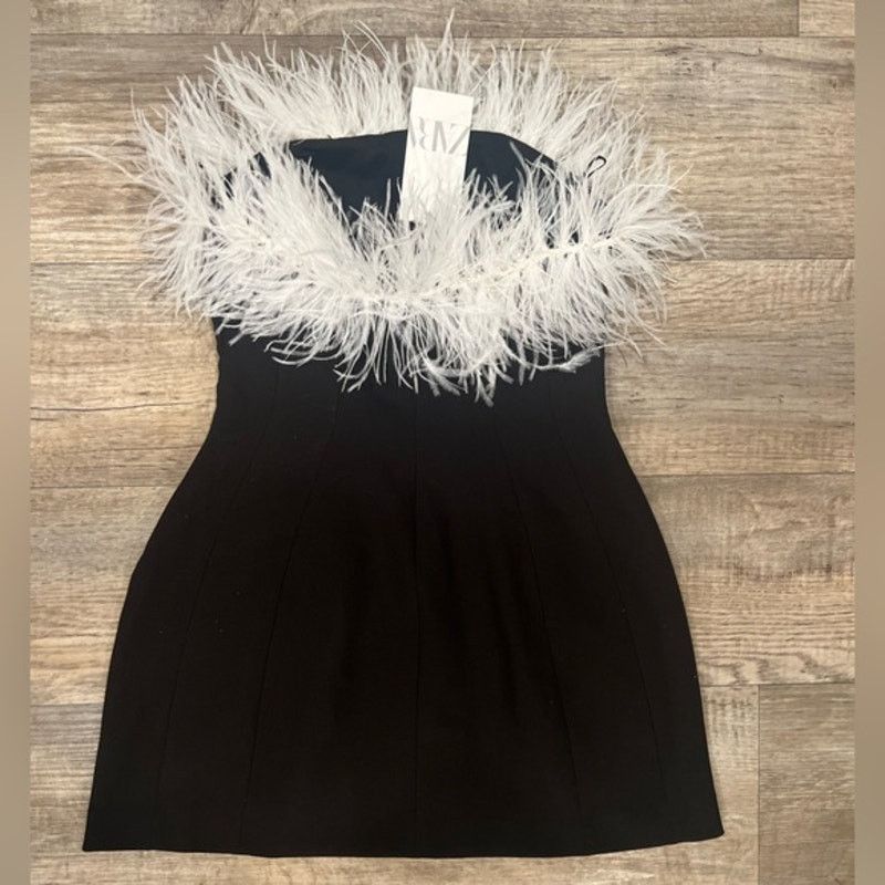 gray tulle bridesmaid dress Beaded Long Prom Dress, Lovely Short Sleeve Evening Graduation pre order:availability: 07/29.2025 Dreamy colors House of Wu Black Long Sleeve Ruched