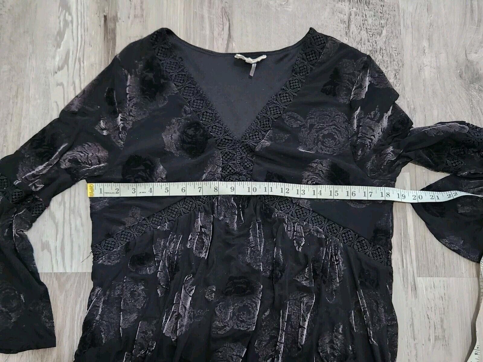 Designer Entro Dress Medium Black Floral Velvet Bell Sleeves V Neck Size M / US 6-8 / IT 42-44 - 6 Thumbnail