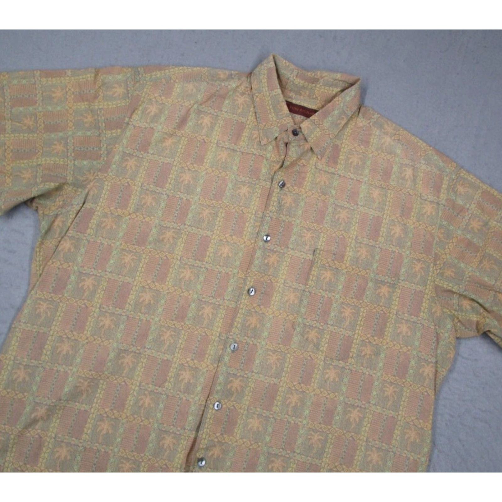 Tori Richard Tori Richard Shirt Men XL Beige Floral Short Sleeve Button-Up Hawaiian Cotton Lawn Palm USA - Vintage? No Size US XL / EU 56 / 4 - 2 Thumbnail
