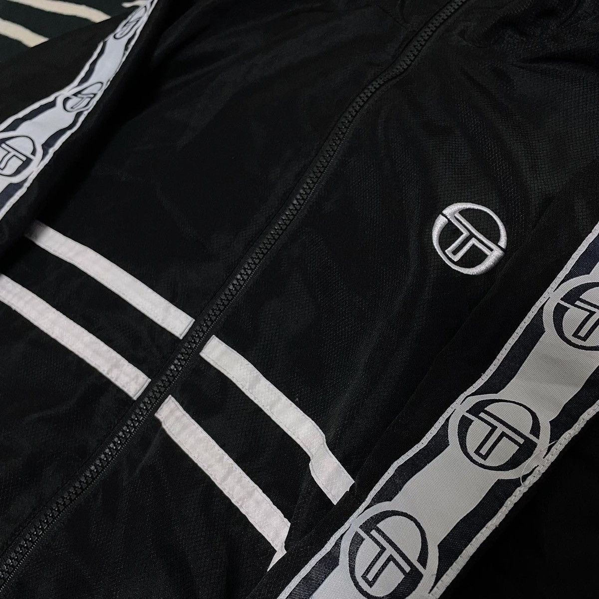 Sergio Tacchini Sergio Tacchini Vintage 90s White Track Jacket Size US S / EU 44-46 / 1 - 4 Thumbnail