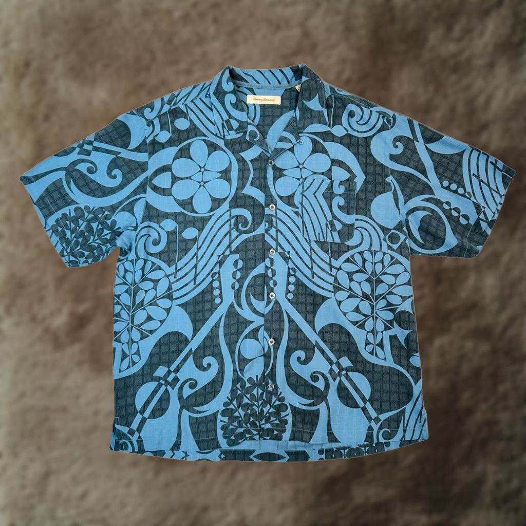 Tommy Bahama VINTAGE? No. Tommy Bahama Shirt Mens XL Blue Floral Print Silk Hawaiian Camp Loop Collar Shirt Men XL Blue Floral Silk Hawaiian Camp Loop Collar Size US XL / EU 56 / 4 - 1 Thumbnail