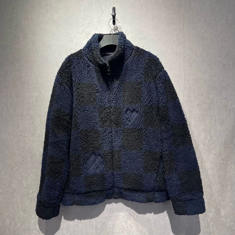 Louis Vuitton LOUIS VUITTON size 5l Blue checkerboard teddy jacket Size US M / EU 48-50 / 2 - 1 Thumbnail