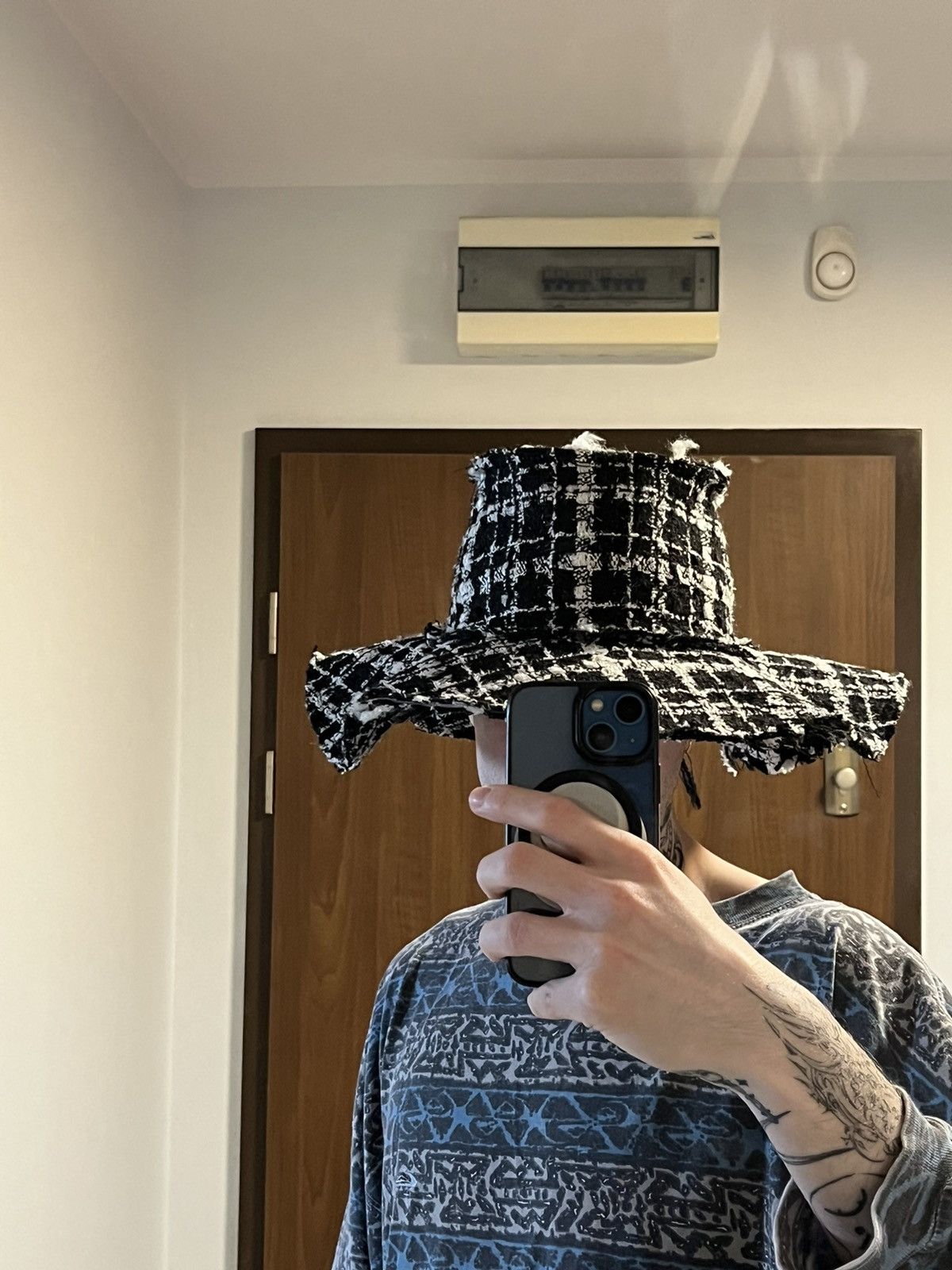 Baum und Pferdgarten × Designer ➕ baum und pferdgarten tweed oversize hat black/white Size ONE SIZE - 6 Thumbnail