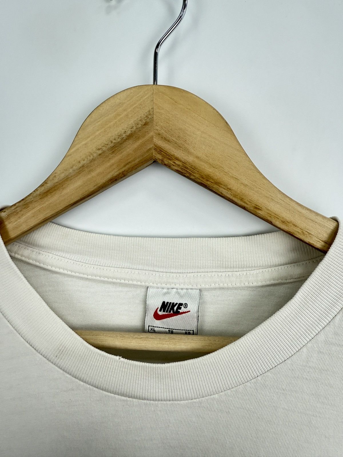 Nike 🇺🇸 Vintage 90s Nike Swoosh Surfing T-Shirt Y2K Rare Retro Size US XL / EU 56 / 4 - 5 Thumbnail