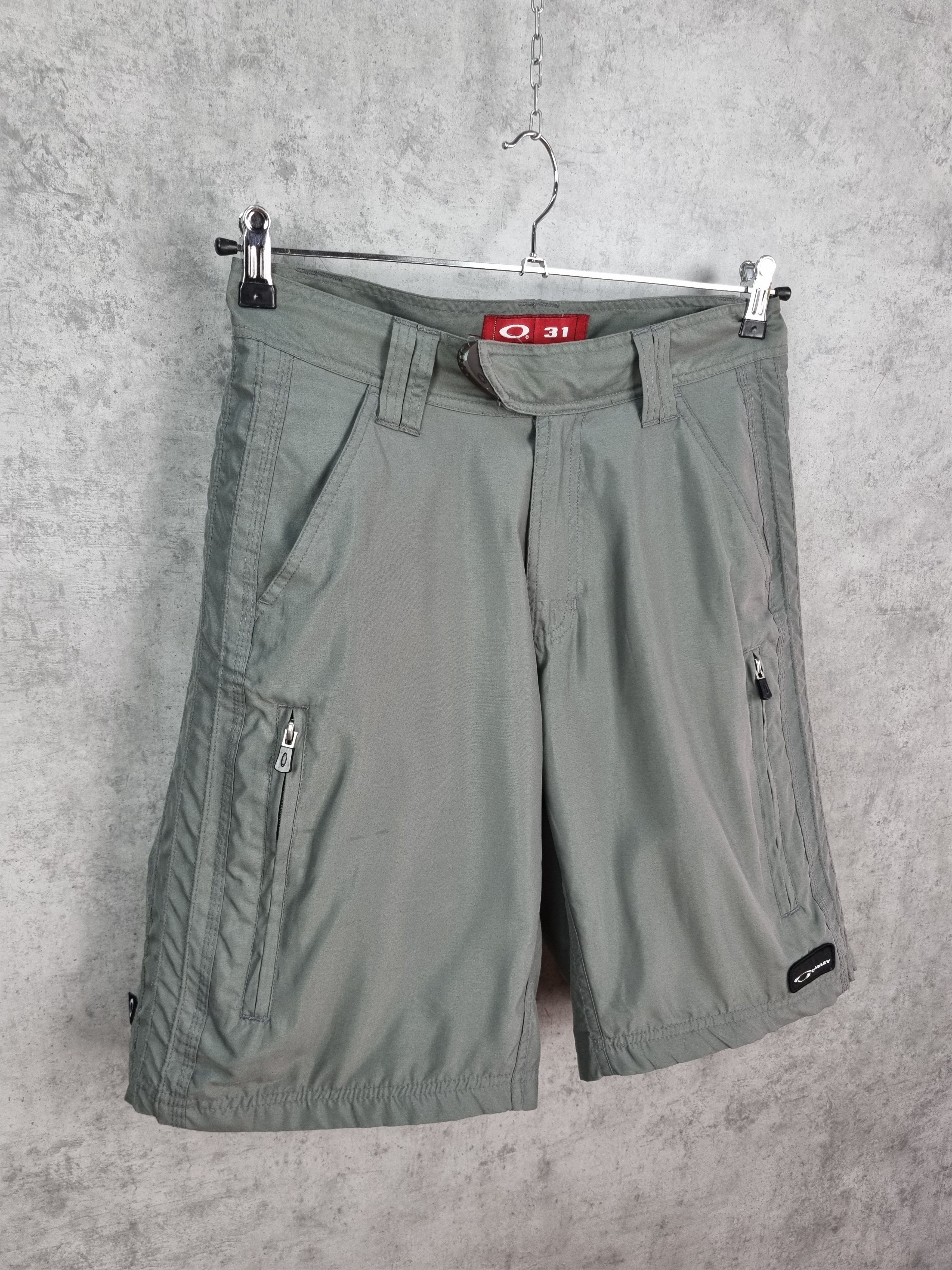 Oakley Oakley Nylon Cargo Utility Shorts with zipped pockets Size US 31 - 4 Thumbnail