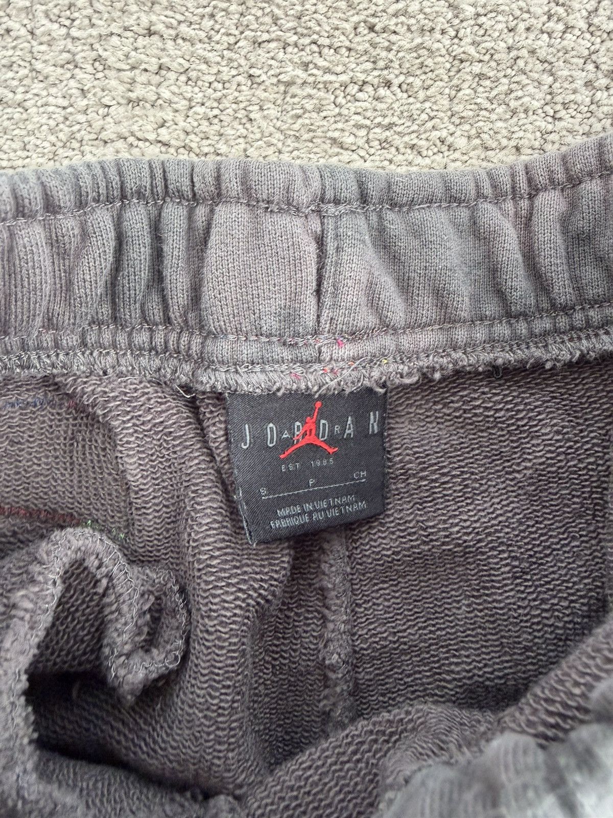 J Balvin × Jordan Brand Tie Dye Sweatpants "Dark Grey" Size US 30 / EU 46 - 2 Thumbnail