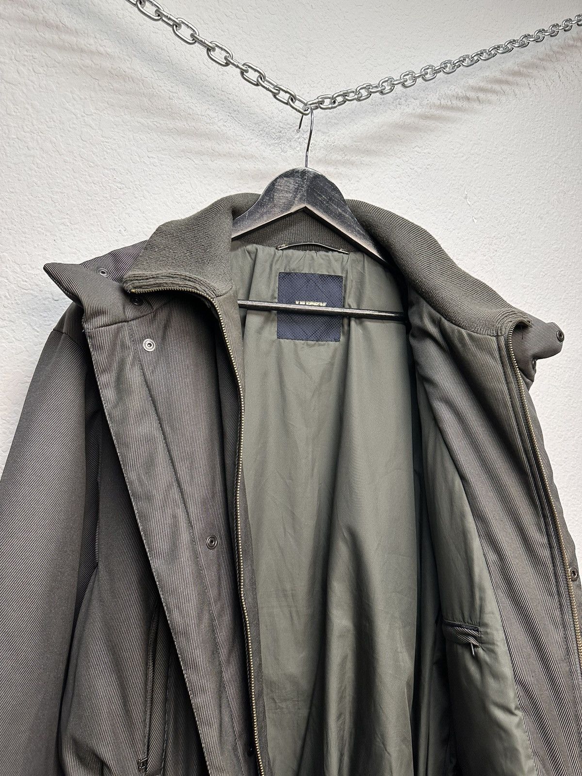 Giorgio Armani Husky grey padded overcoat minimalist Japan tech style Size US L / EU 52-54 / 3 - 10 Thumbnail