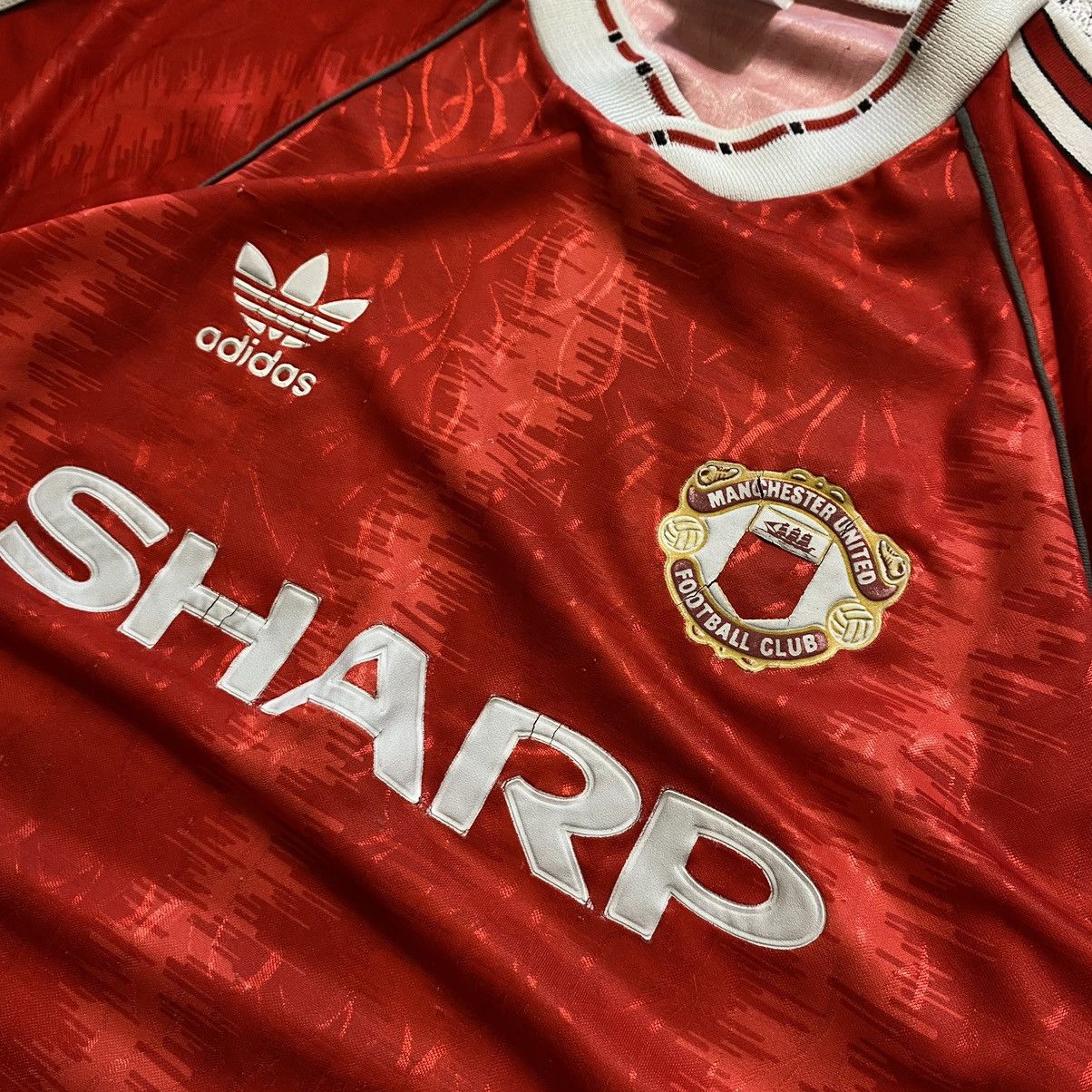 Adidas × Vintage Vintage Adidas Jersey Manchester United 1990s Cup Winner’s Size US M / EU 48-50 / 2 - 3 Thumbnail
