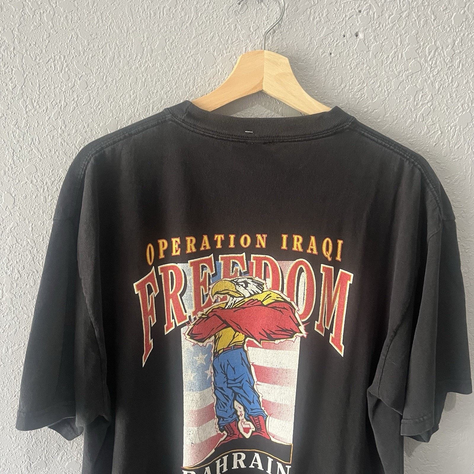 Vintage Vintage Operation Iraqi Freedom Eagle Military Black Tshirt Size US XL / EU 56 / 4 - 7 Thumbnail
