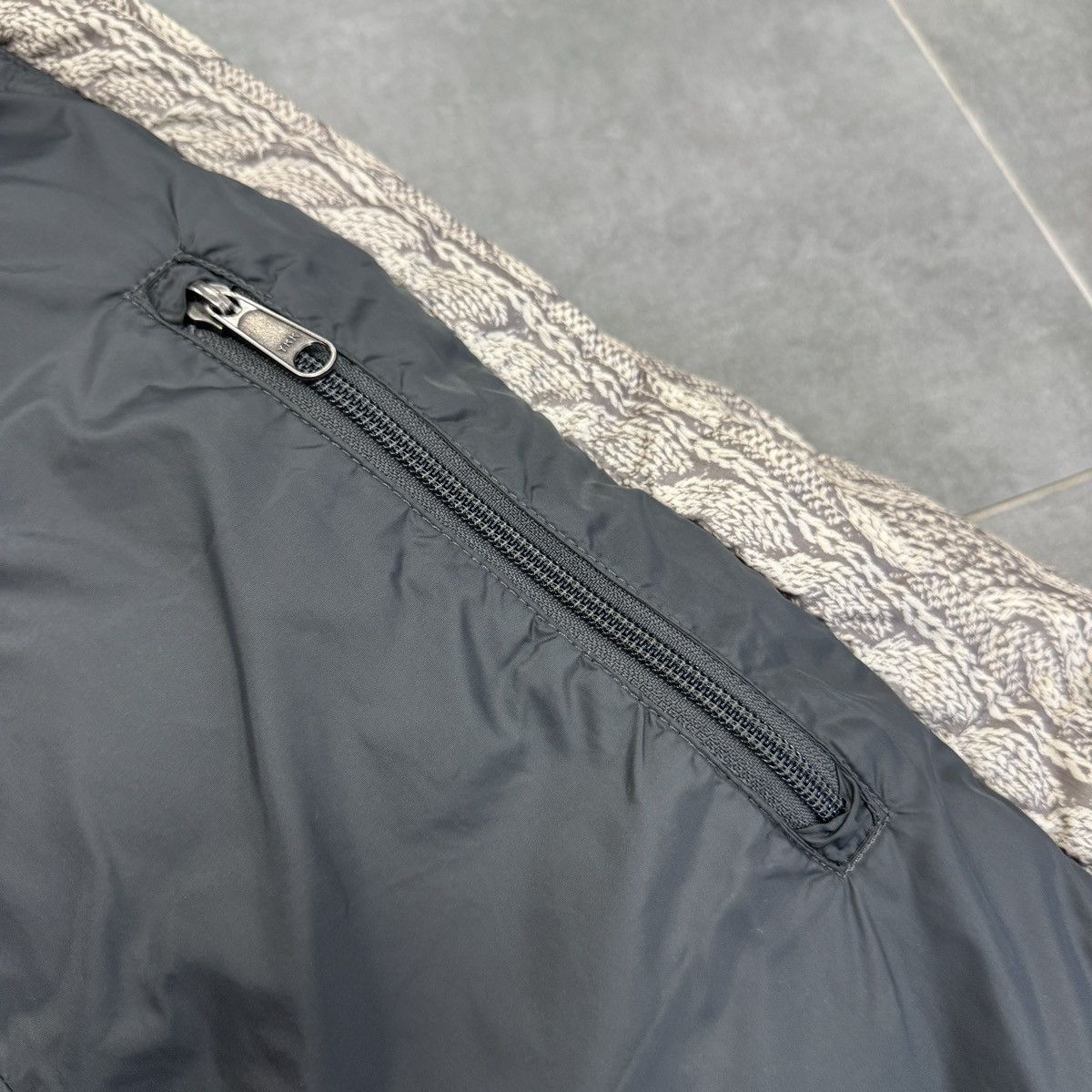 The North Face The North Face TNF 700 Nuptse Women Puffer Down Jacket Y2K Size M / US 6-8 / IT 42-44 - 14 Thumbnail