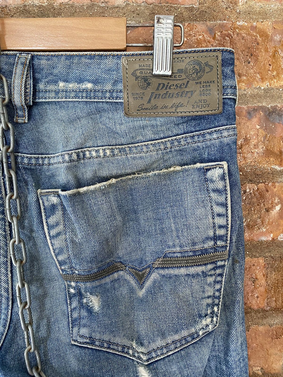 Diesel 2000s Diesel Distressed Dirty Whisker raw flare denim Size US 33 - 18 Thumbnail