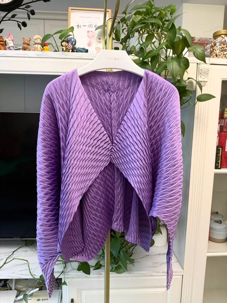 Issey Miyake Issey Miyake size:2 Purple cardigan Size XS / US 0-2 / IT 36-38 - 1 Thumbnail