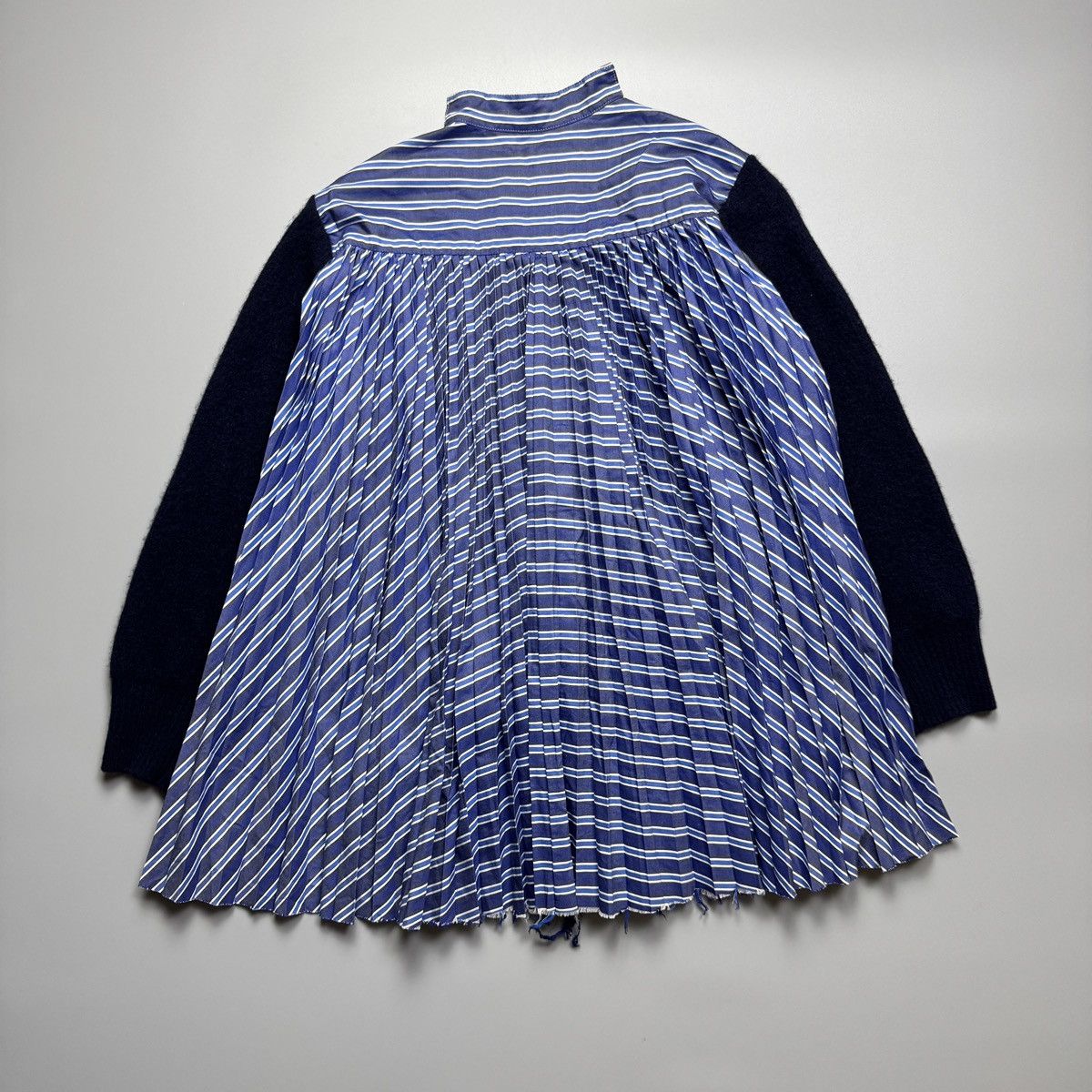 Sacai Sacai - Wool Knit Pleated Stripes Panelled Cardigan Size XS / US 0-2 / IT 36-38 - 2 Thumbnail